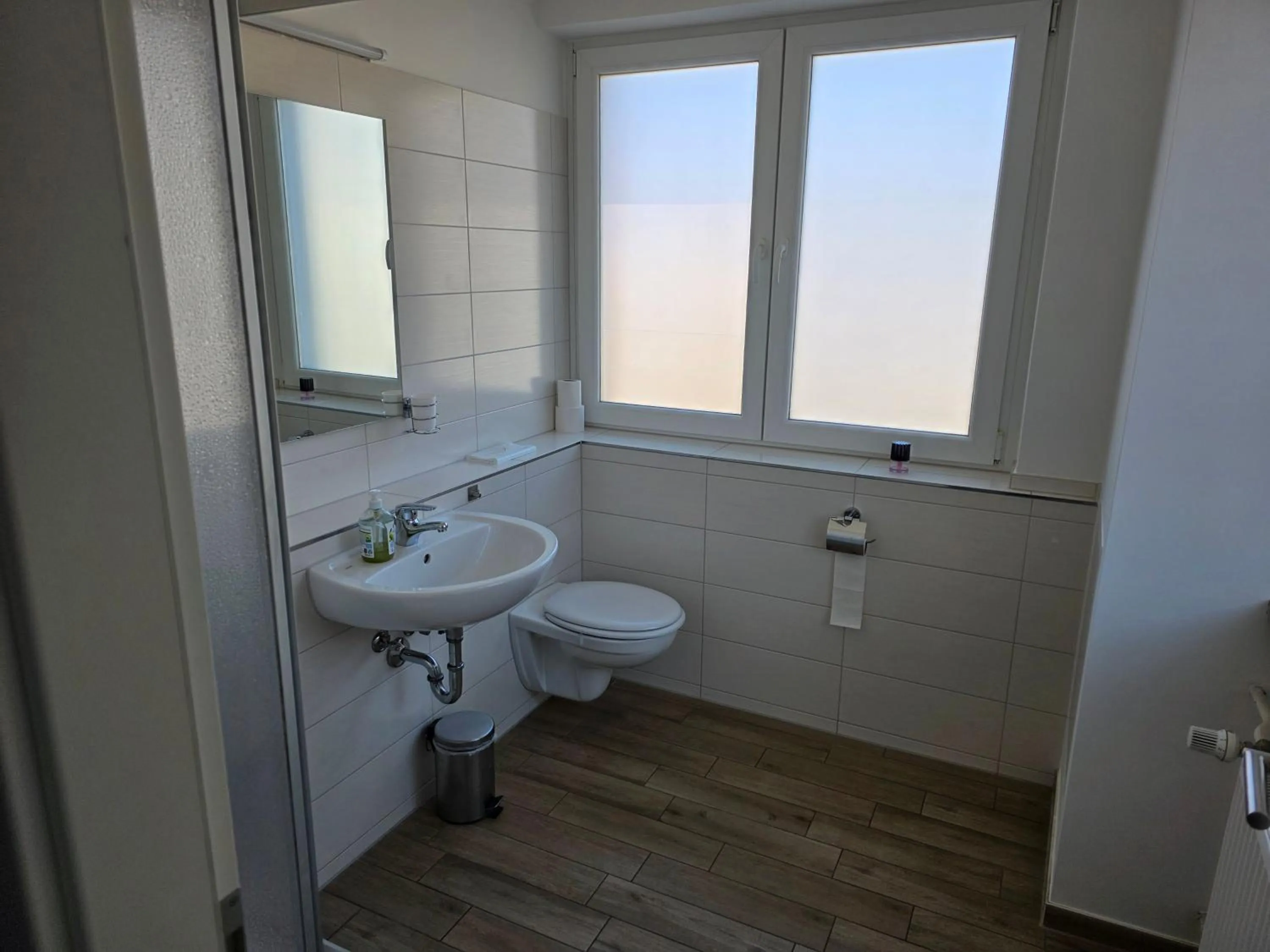 Shower in Pension am Filmpark