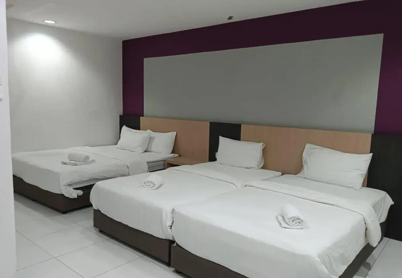 Deluxe Quadruple Room in SR Inn Deluxe Quadruple Room in SR Inn