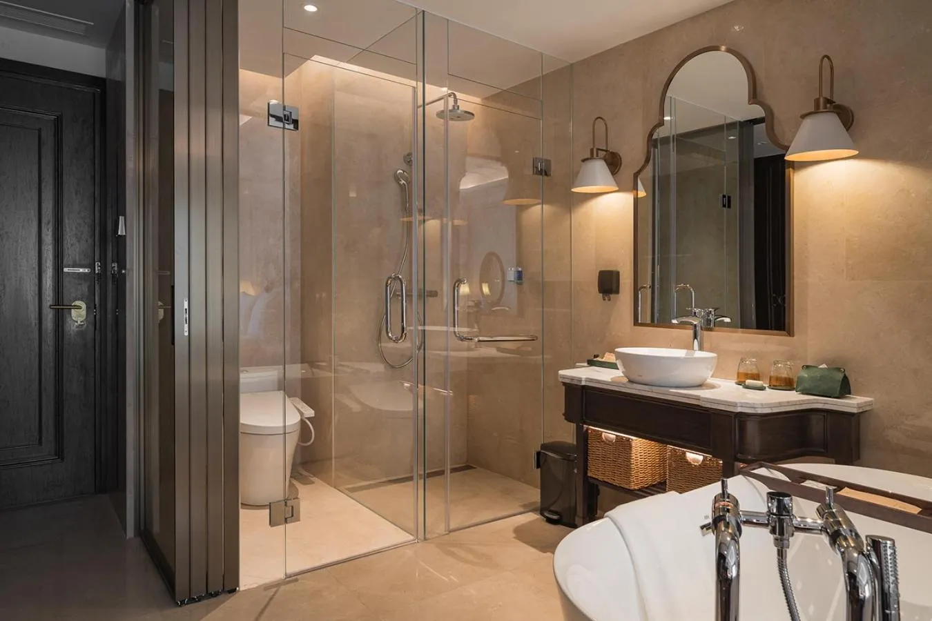 Golden Imperial Hotel