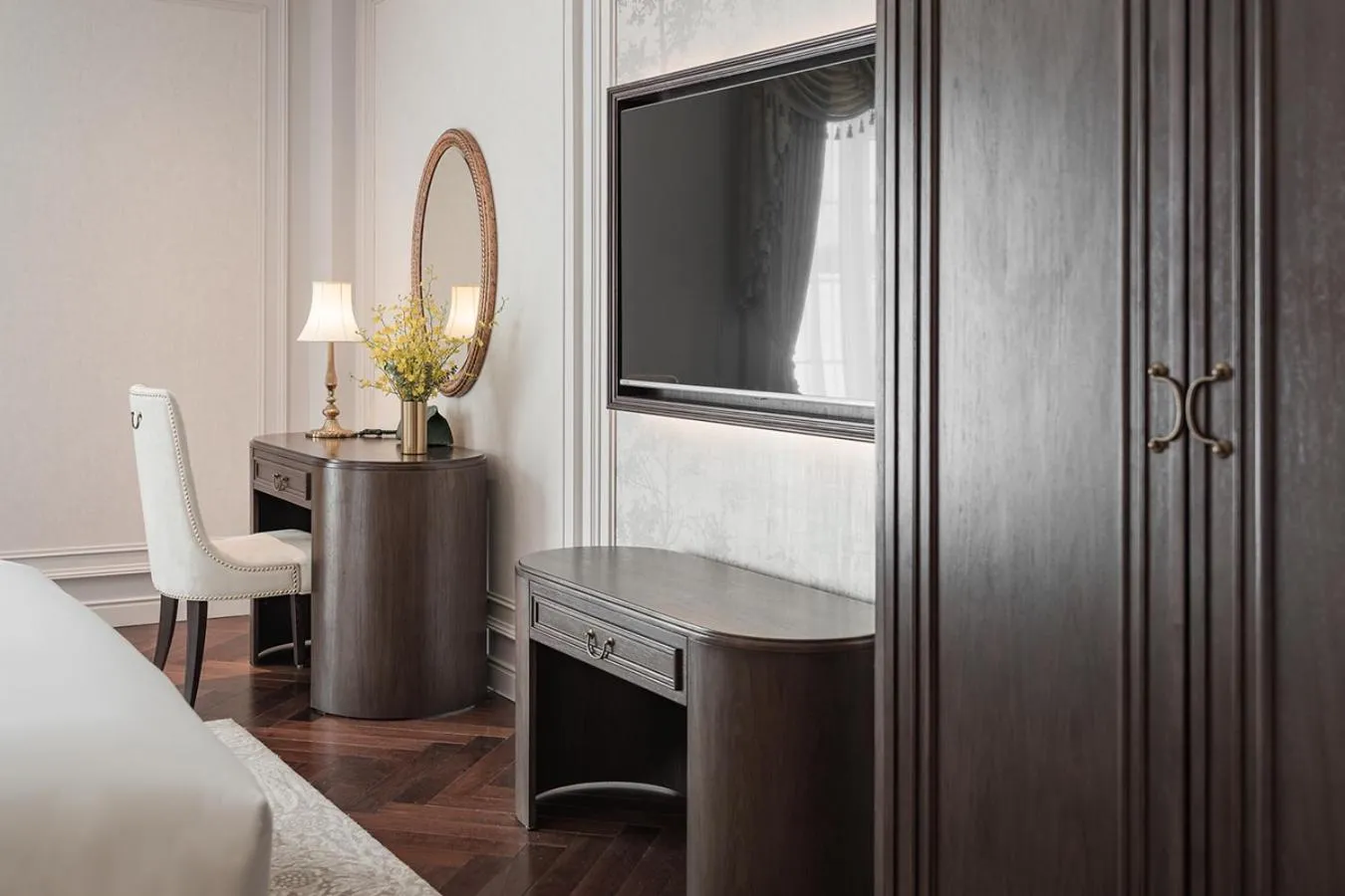 Bed in Golden Imperial Hotel