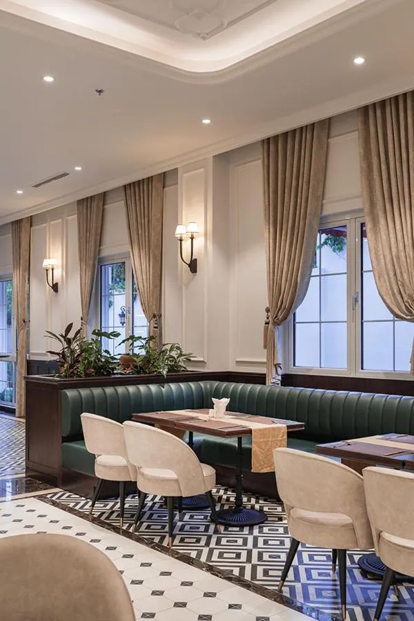 Golden Imperial Hotel