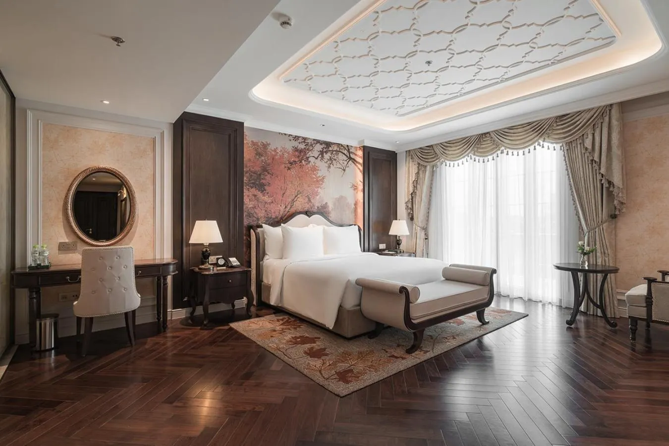 Bed in Golden Imperial Hotel