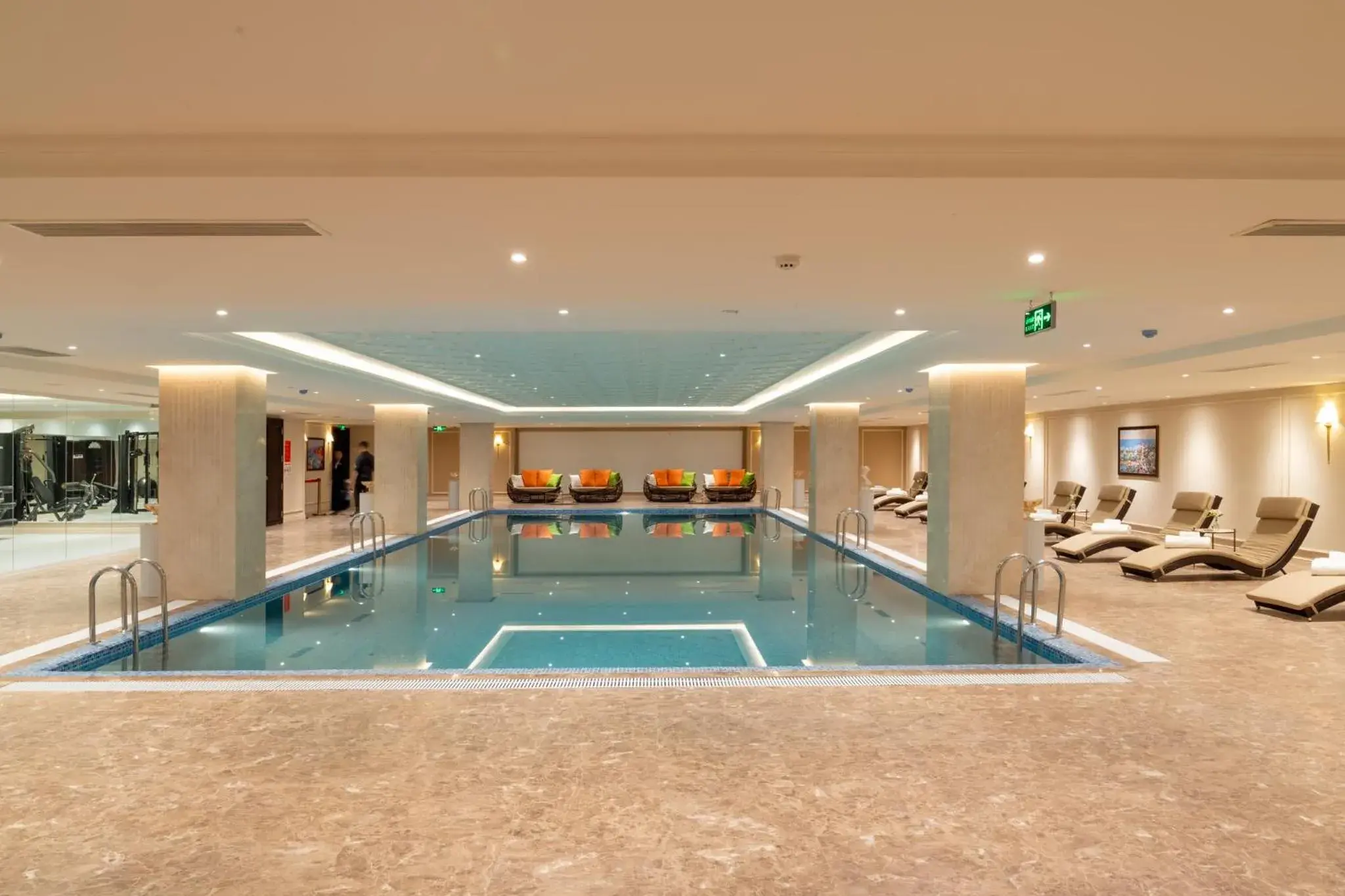 Swimming pool in Golden Sun Hotel - Dalat Swimming pool in Golden Sun Hotel - Dalat