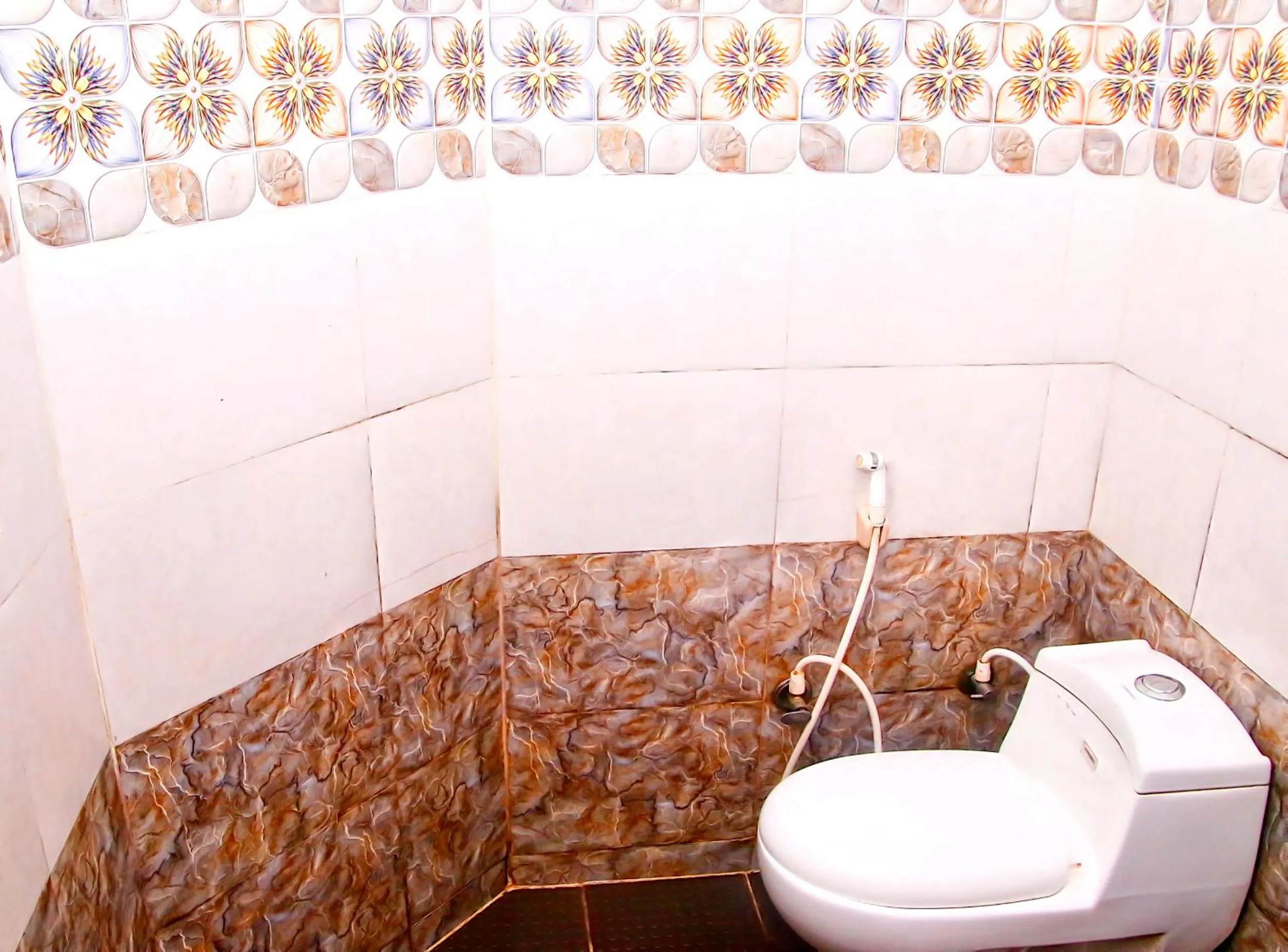 Toilet in Hotel SV International