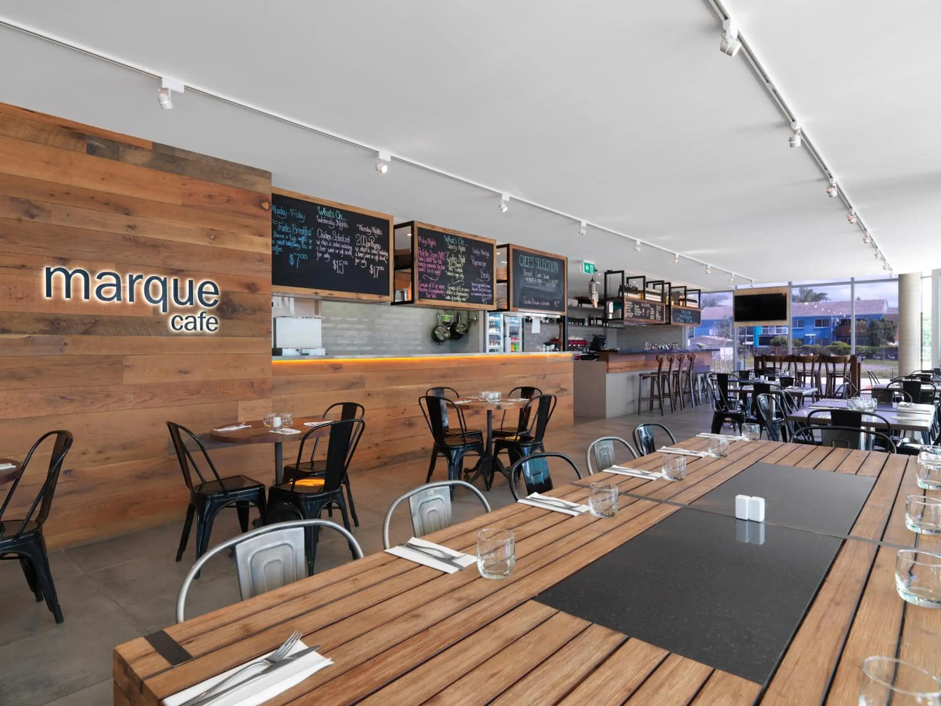 Restaurant/places to eat in Oaks Mackay Rivermarque Hotel Restaurant/places to eat in Oaks Mackay Rivermarque Hotel