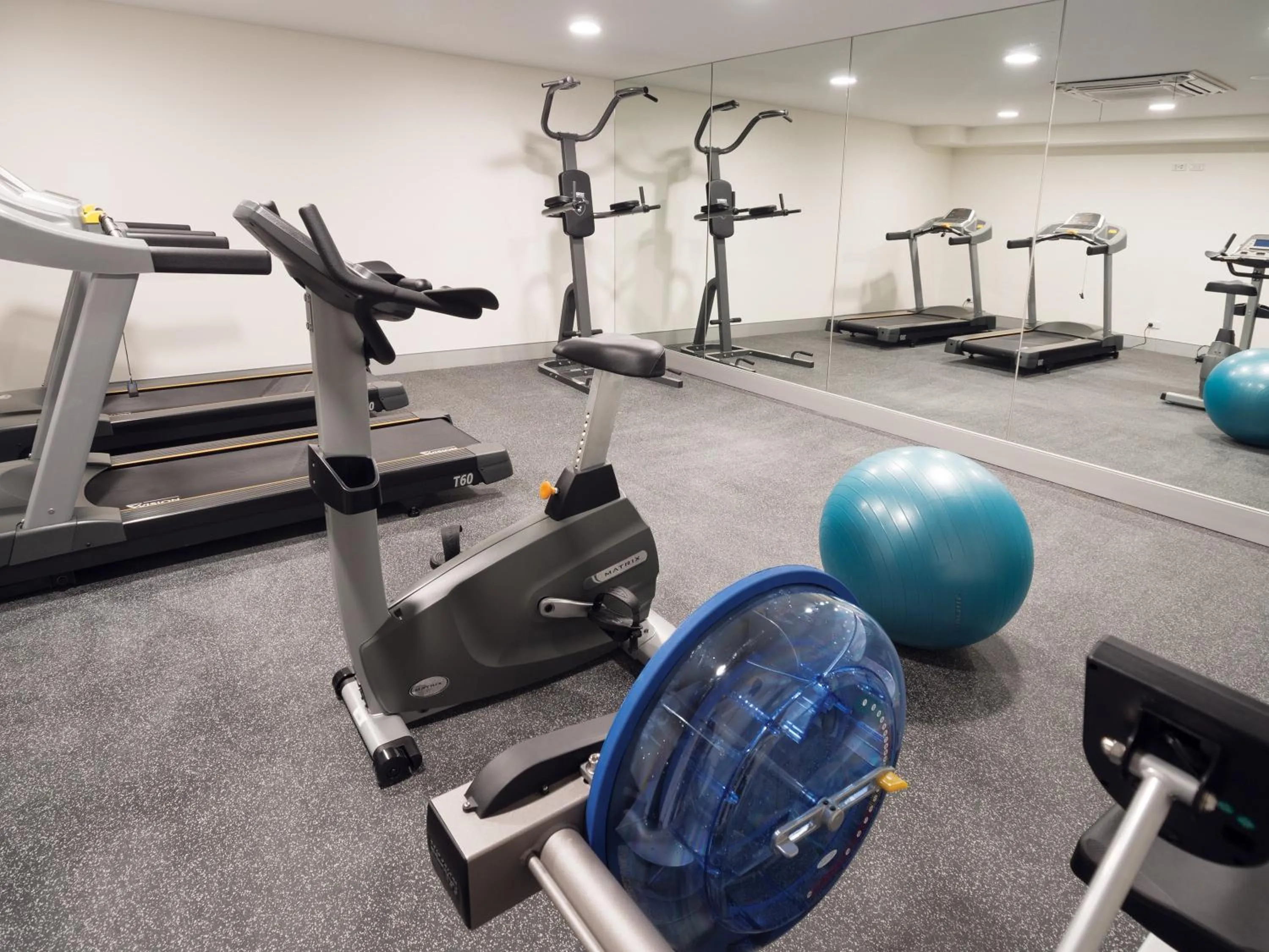 Fitness centre/facilities in Oaks Mackay Rivermarque Hotel