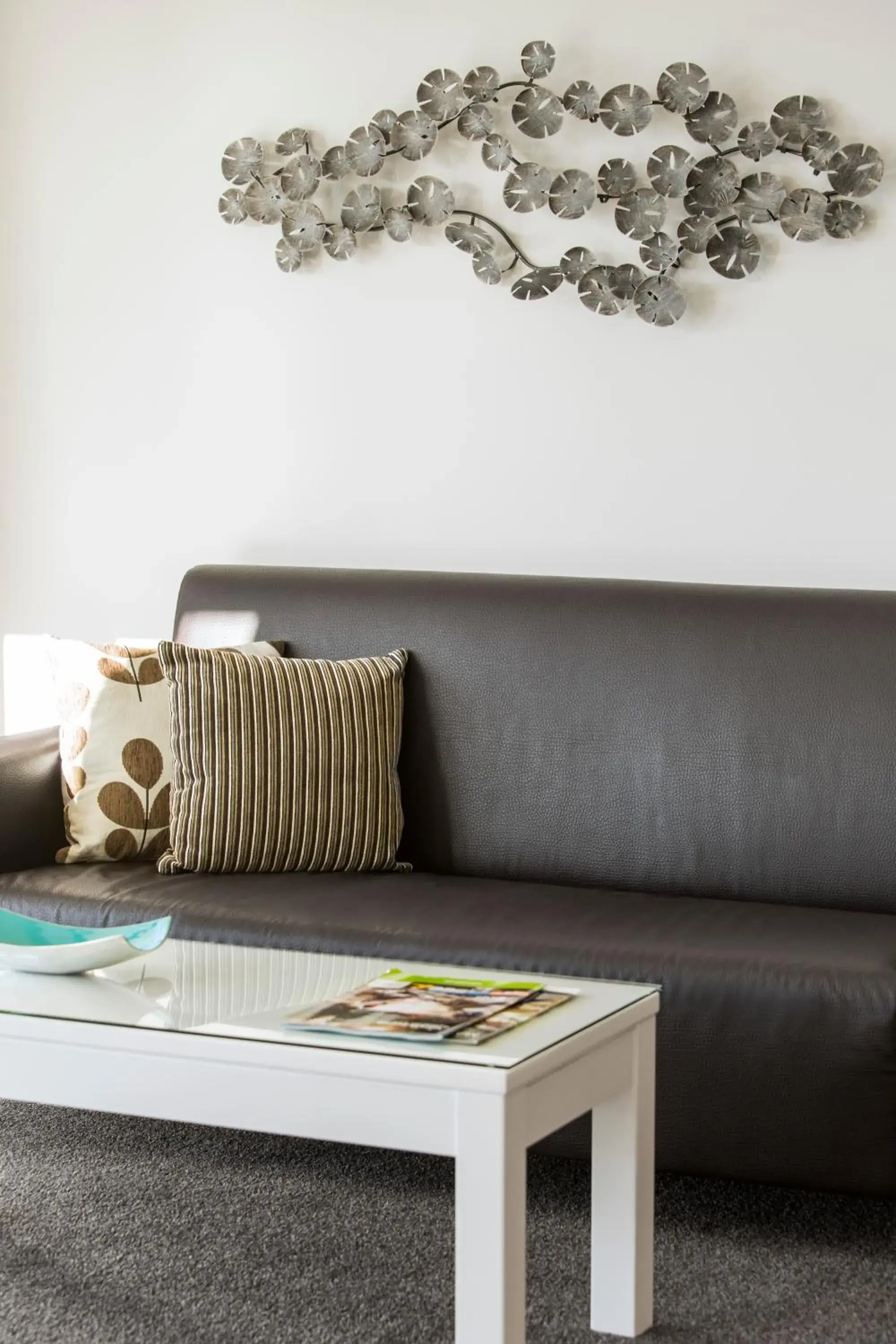 Living room in Oaks Mackay Rivermarque Hotel Living room in Oaks Mackay Rivermarque Hotel