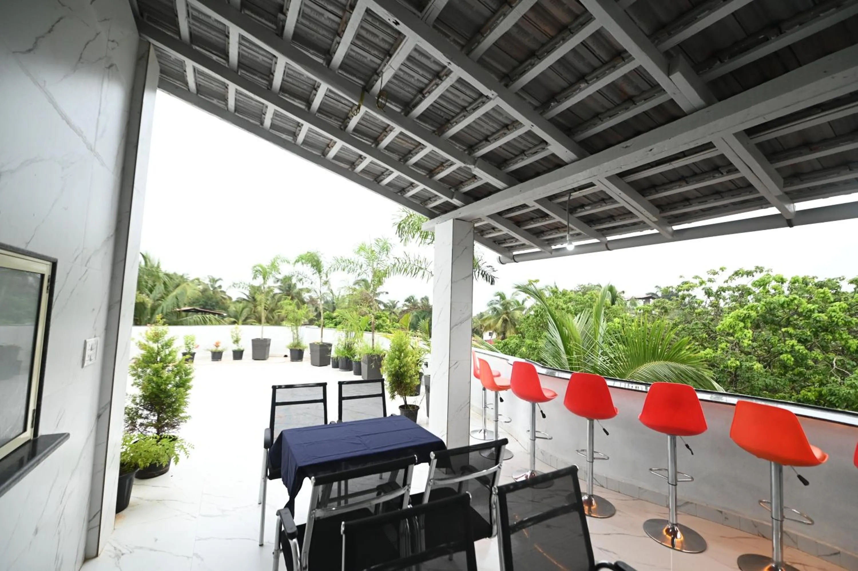 Restaurant/places to eat in Hotel Quinta da Branca - near baga beach