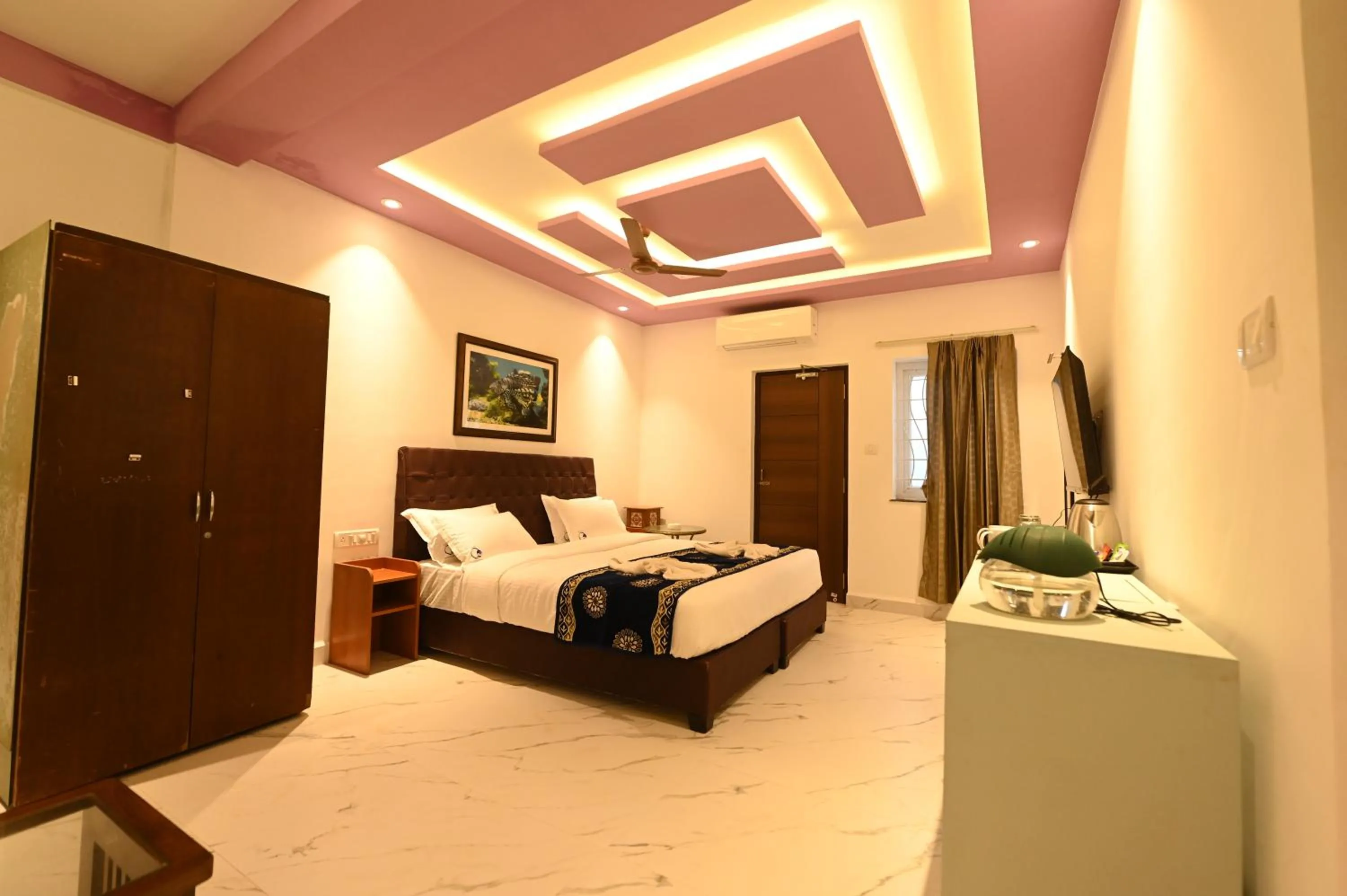 Bed in Hotel Quinta da Branca - near baga beach