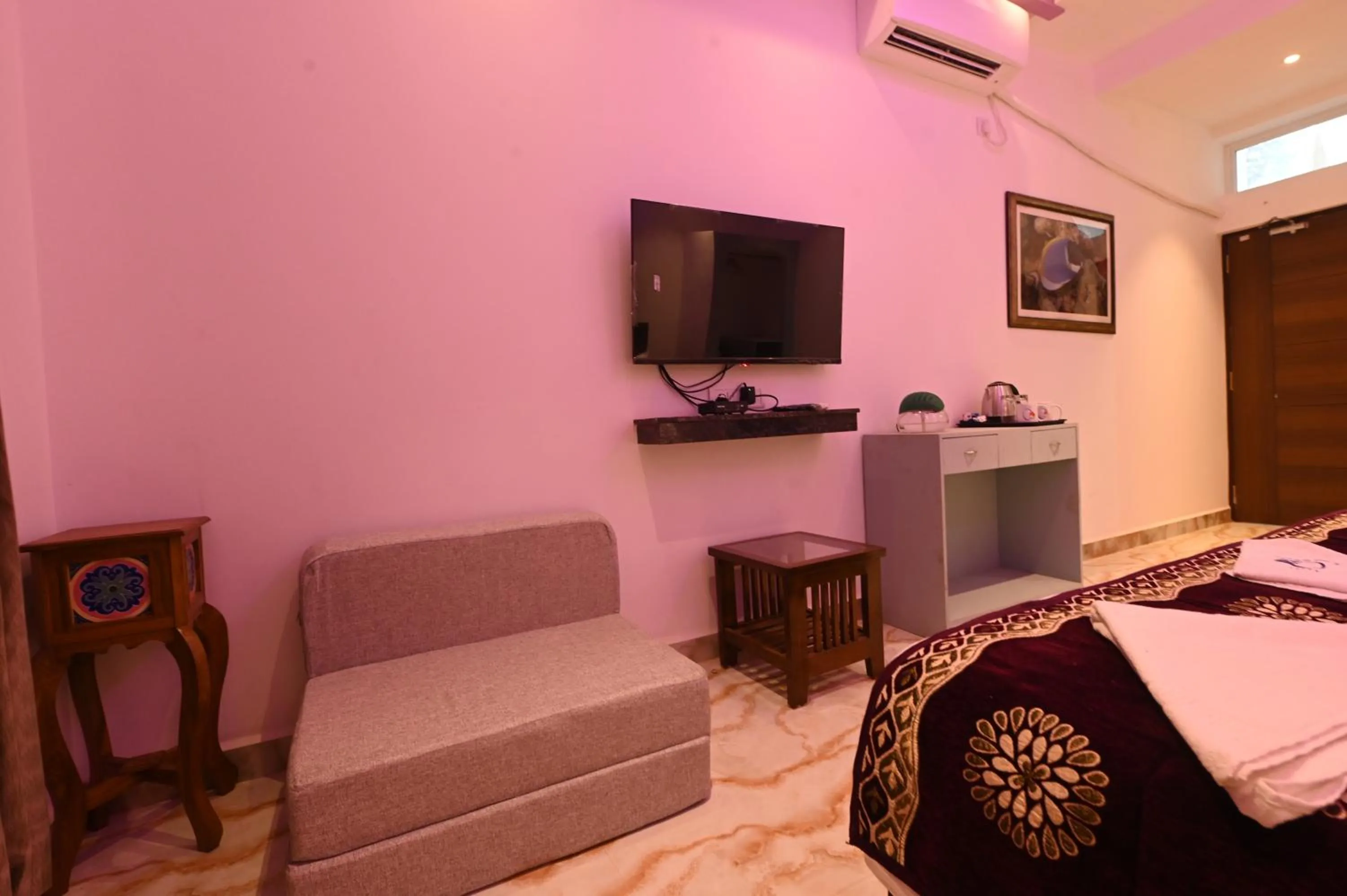 TV and multimedia, Bed in Hotel Quinta da Branca - near baga beach