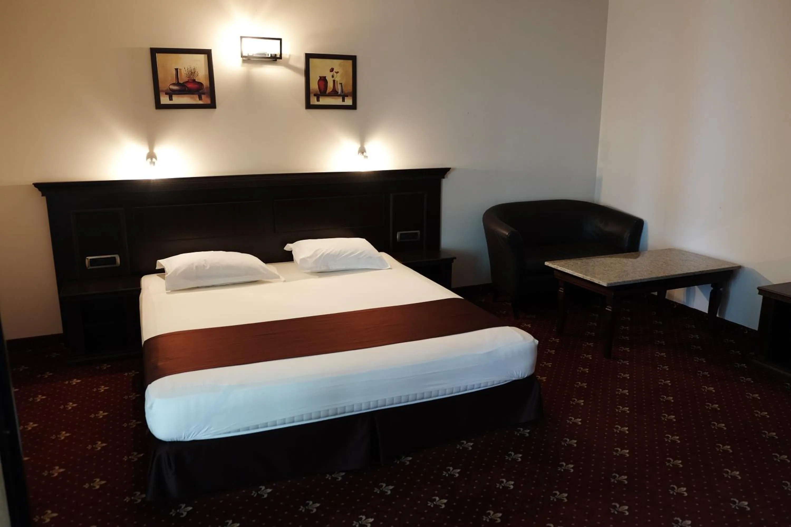 Bed in Hotel Dragalevtsi