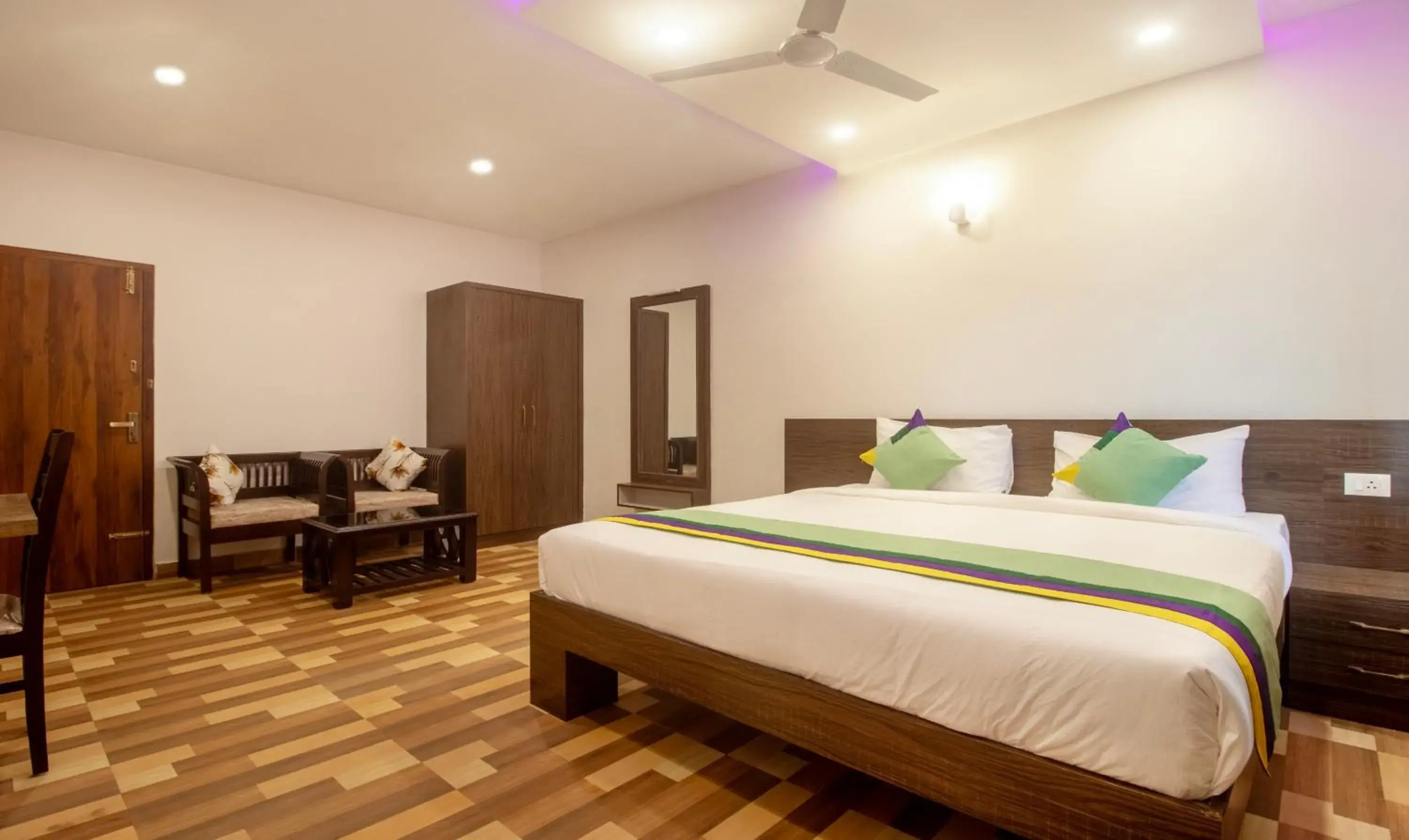 Bed in Treebo Elite Plaza, 700 Mtrs From Madikeri Fort Bed in Treebo Elite Plaza, 700 Mtrs From Madikeri Fort