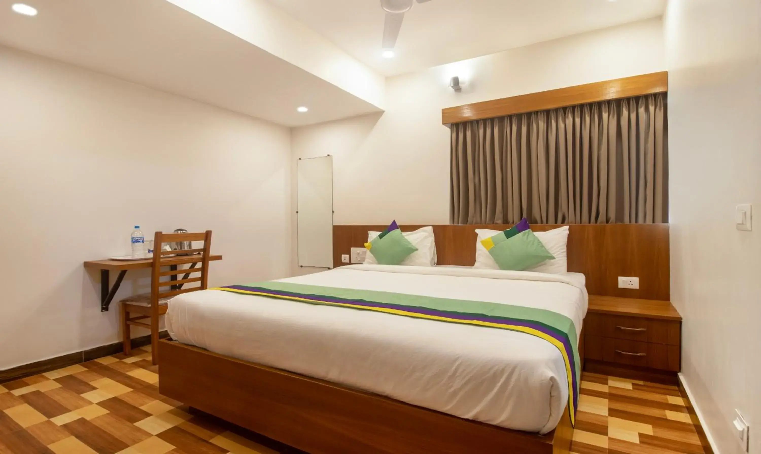Bed in Treebo Elite Plaza, 700 Mtrs From Madikeri Fort Bed in Treebo Elite Plaza, 700 Mtrs From Madikeri Fort