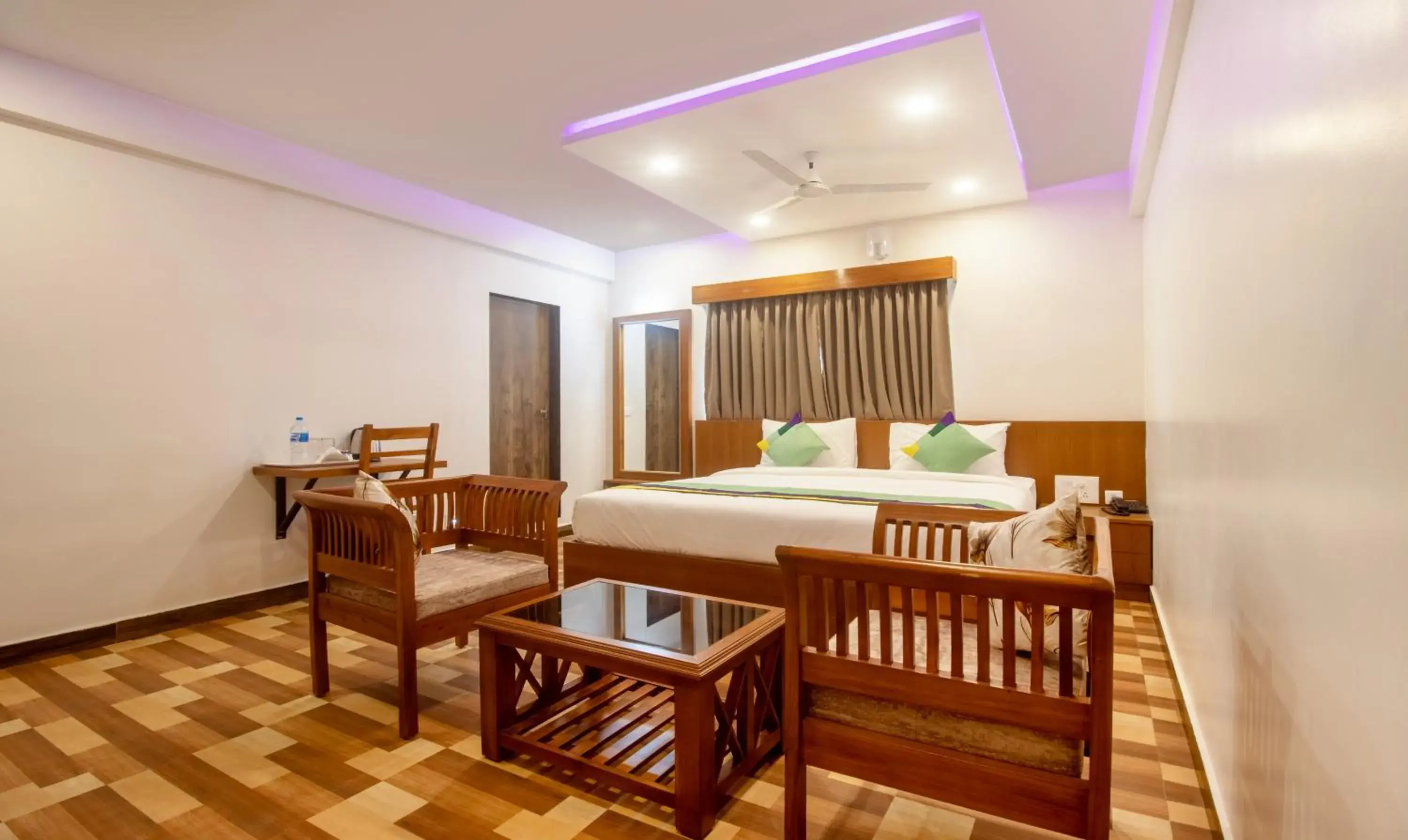 Standard Double Room - single occupancy in Treebo Elite Plaza, 700 Mtrs From Madikeri Fort Standard Double Room - single occupancy in Treebo Elite Plaza, 700 Mtrs From Madikeri Fort