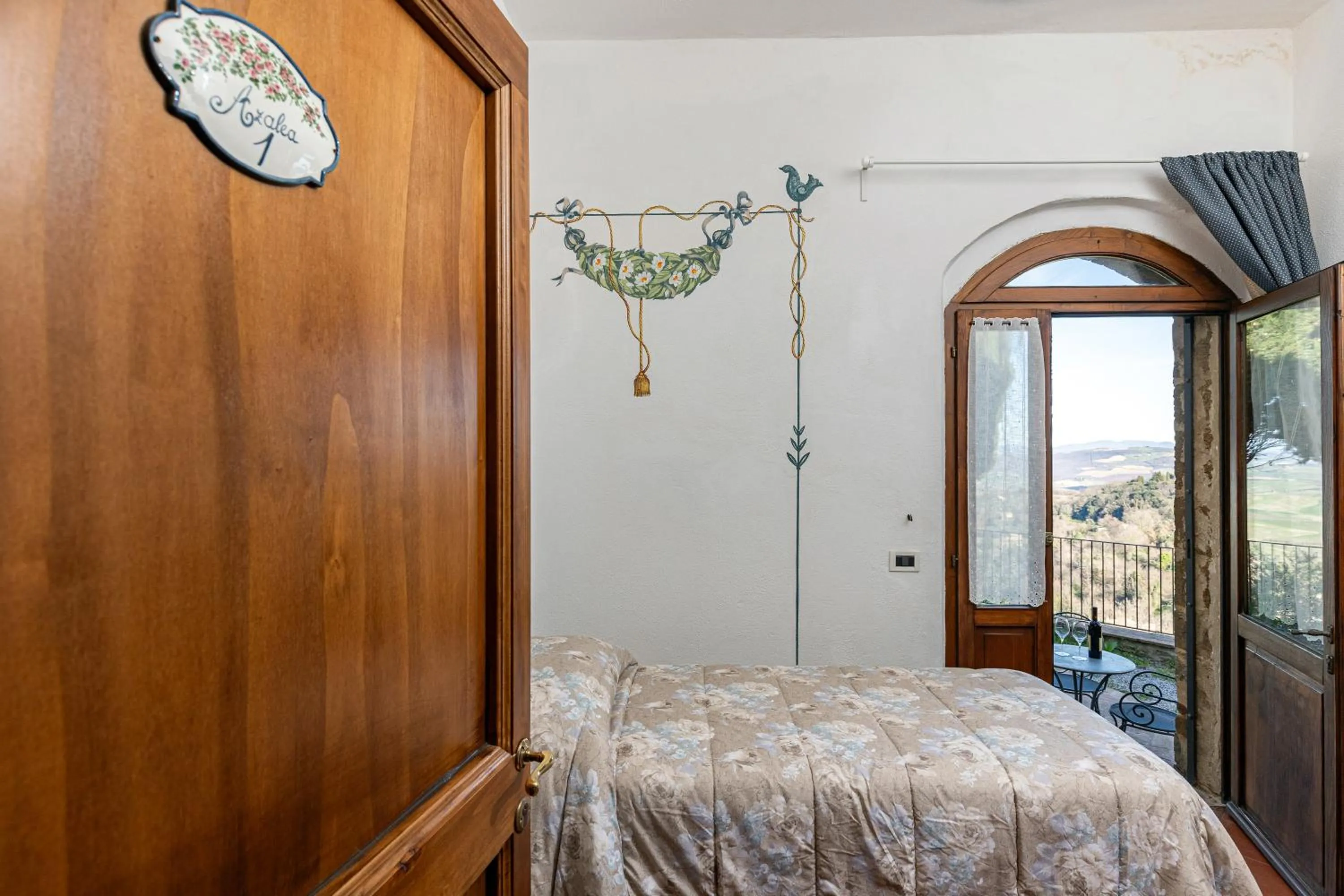 View (from property/room), Bed in Hotel Vecchia Oliviera