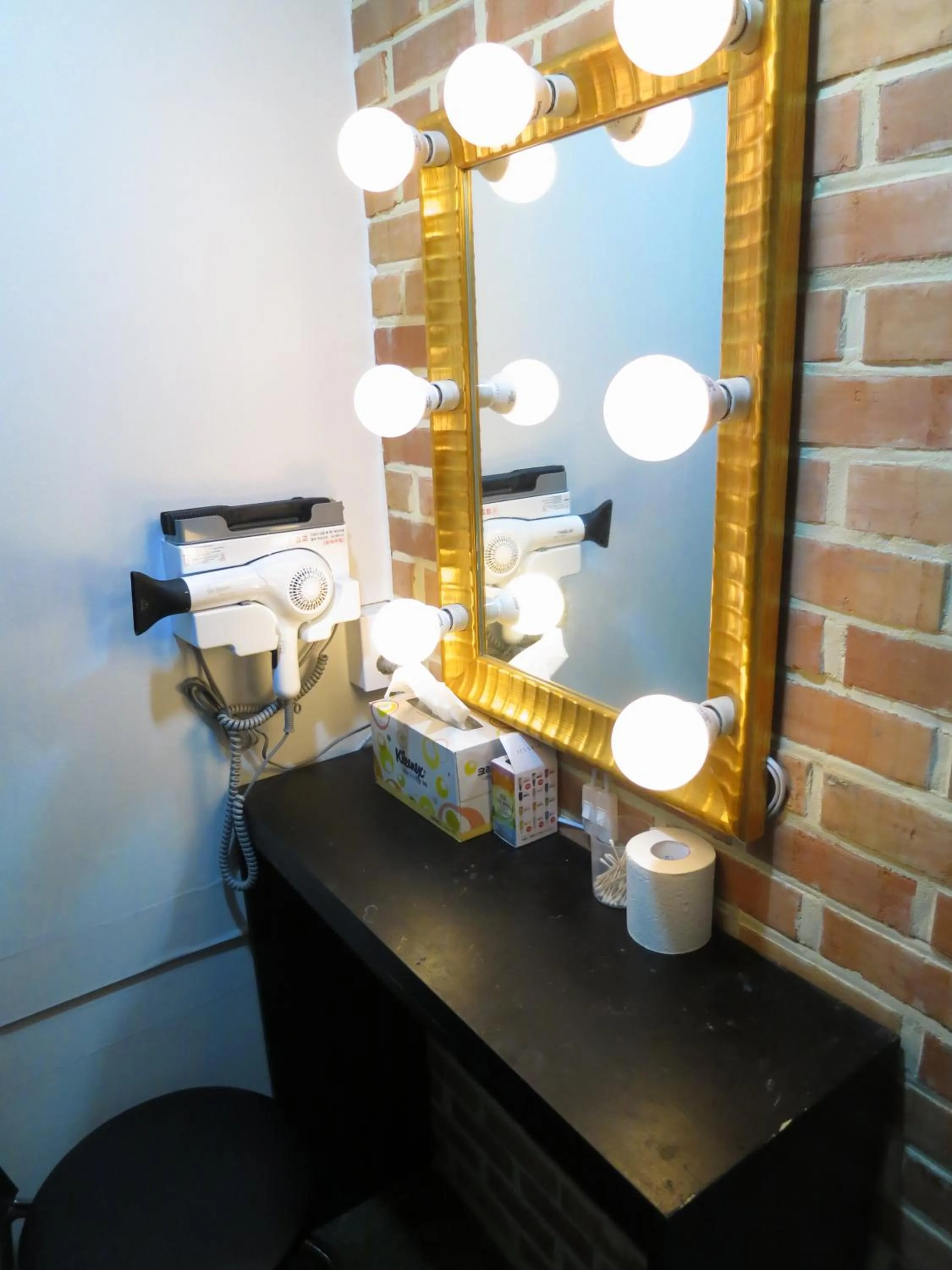 Bathroom in INNO Hostel & Pub Lounge Hongdae