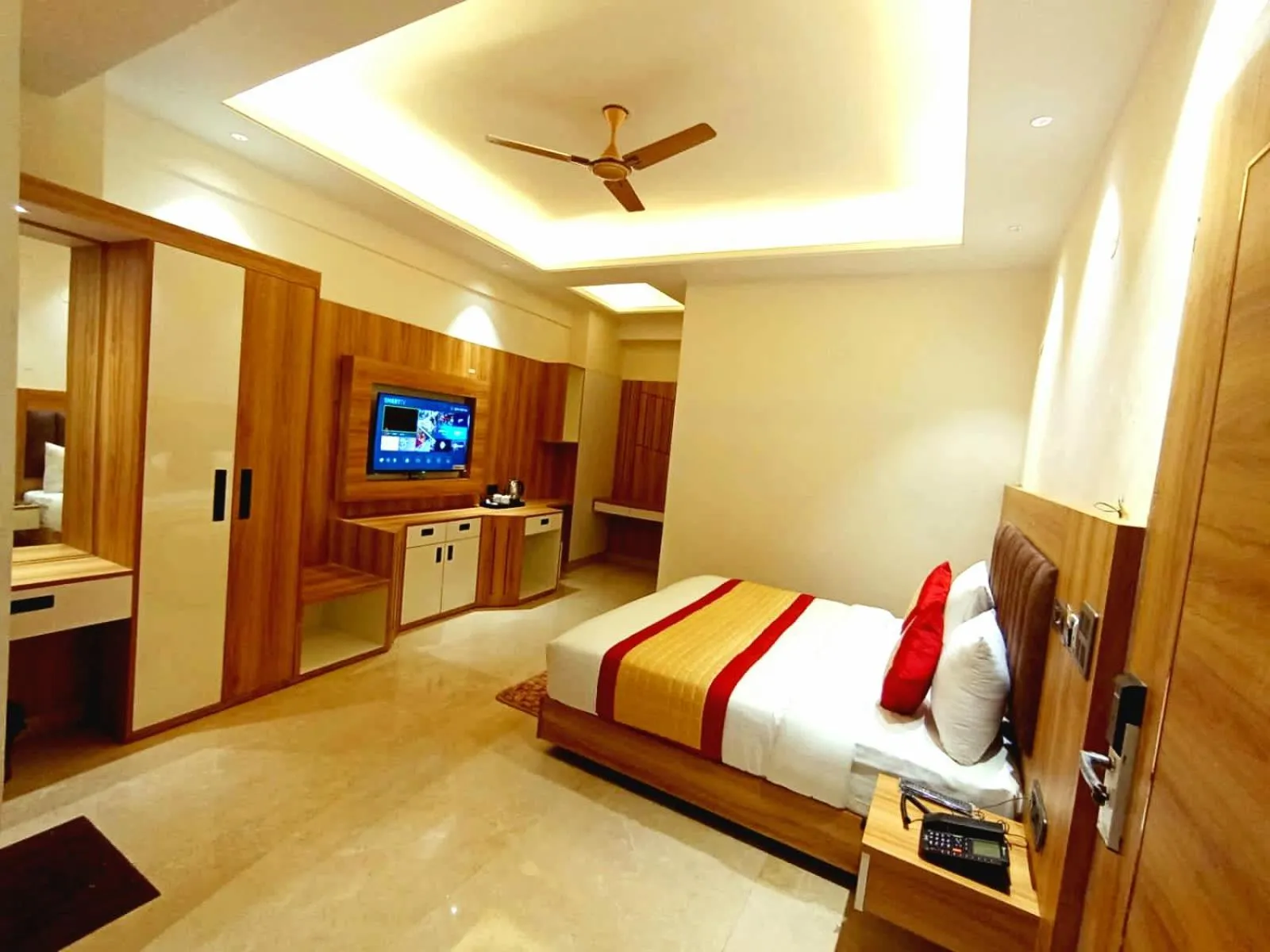 Bed in Masaga by Qcent, Gurugram