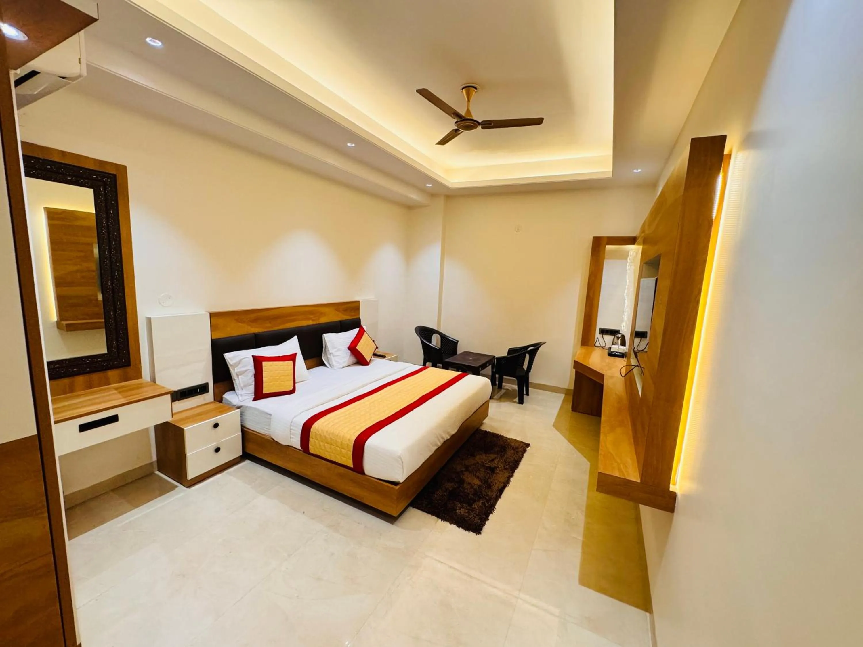 Bed in Masaga by Qcent, Gurugram