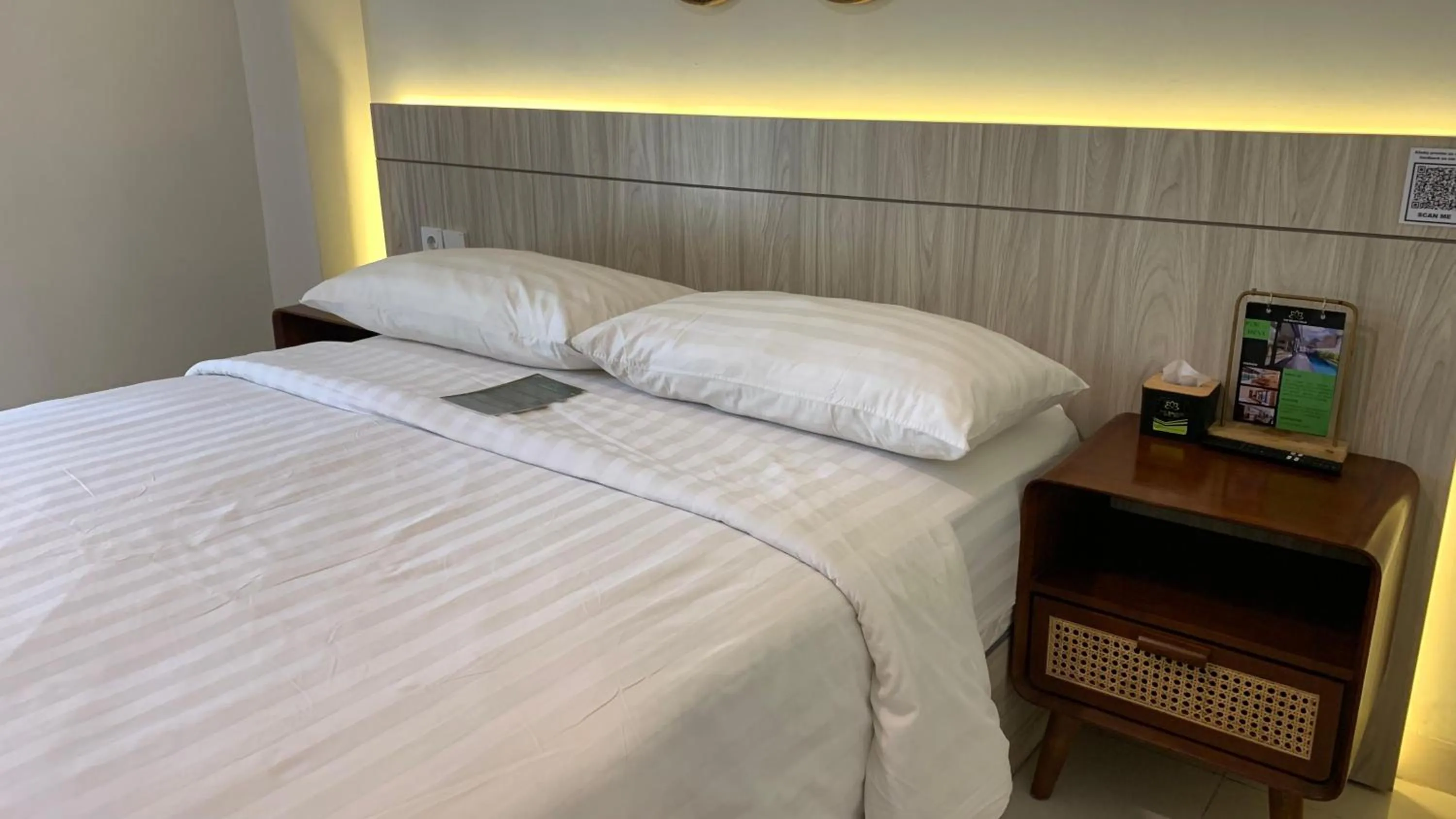 Bed in The Baliem Hotel