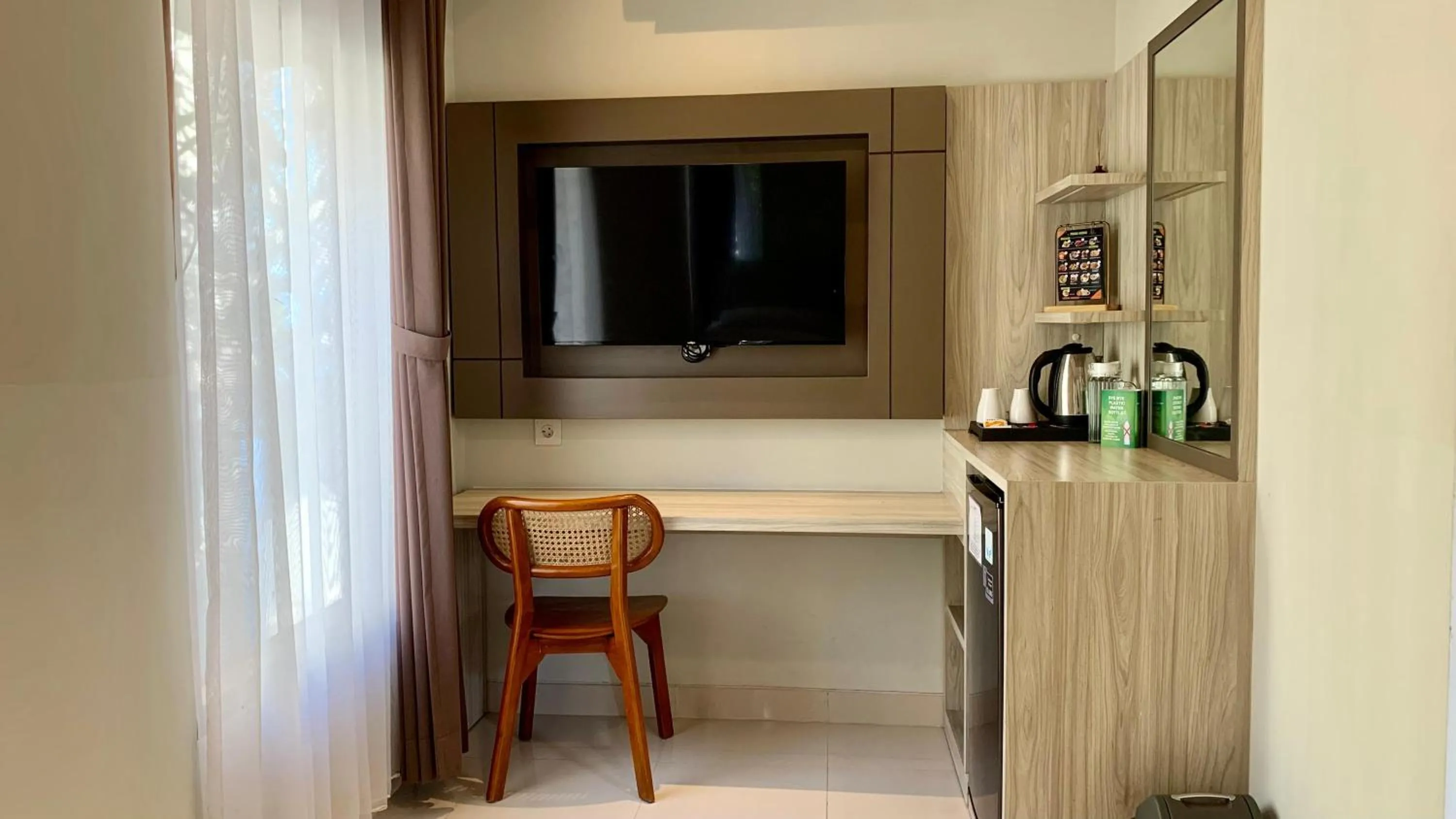 TV and multimedia in The Baliem Hotel