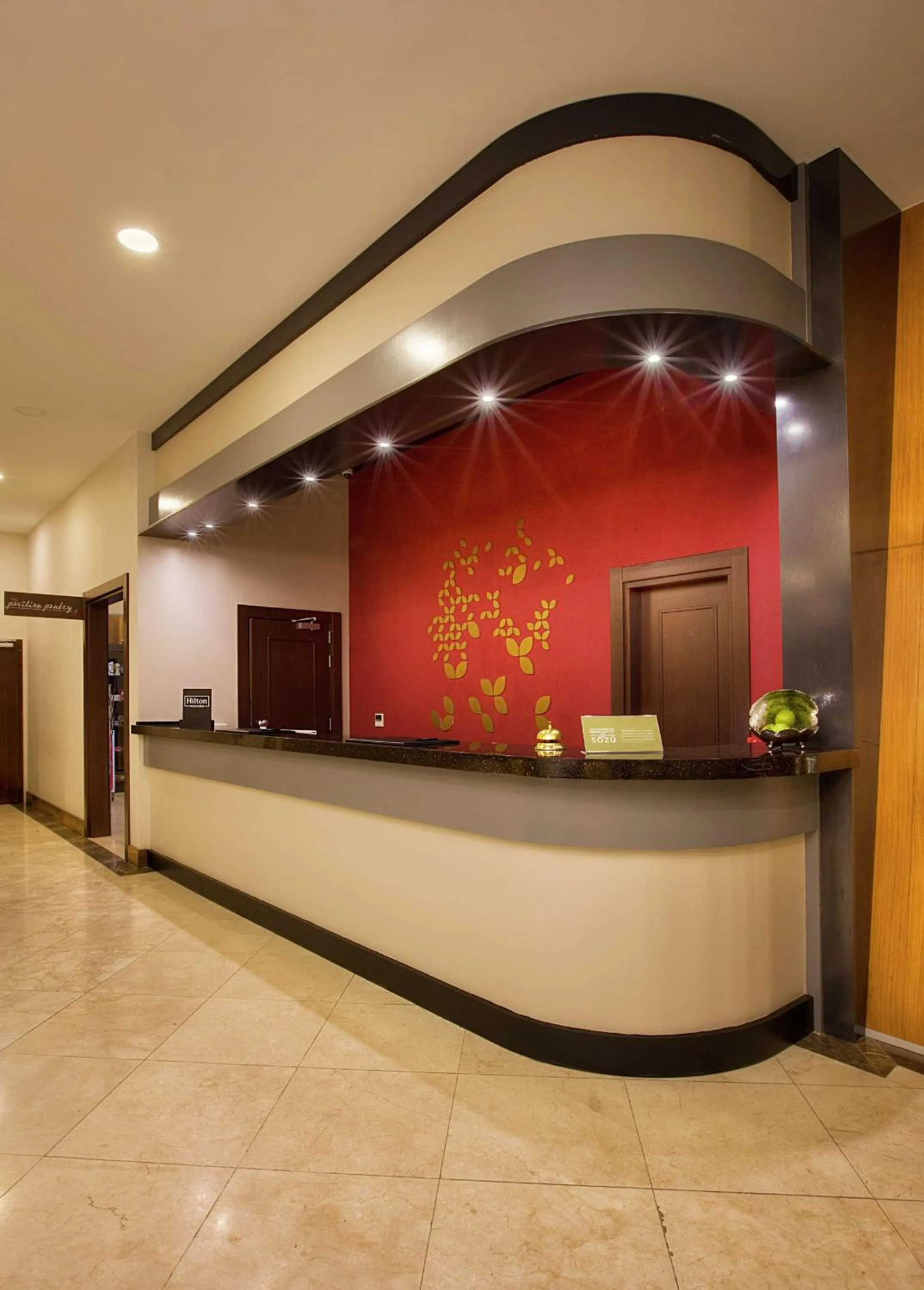 Lobby or reception in Hilton Garden Inn Kocaeli Sekerpinar