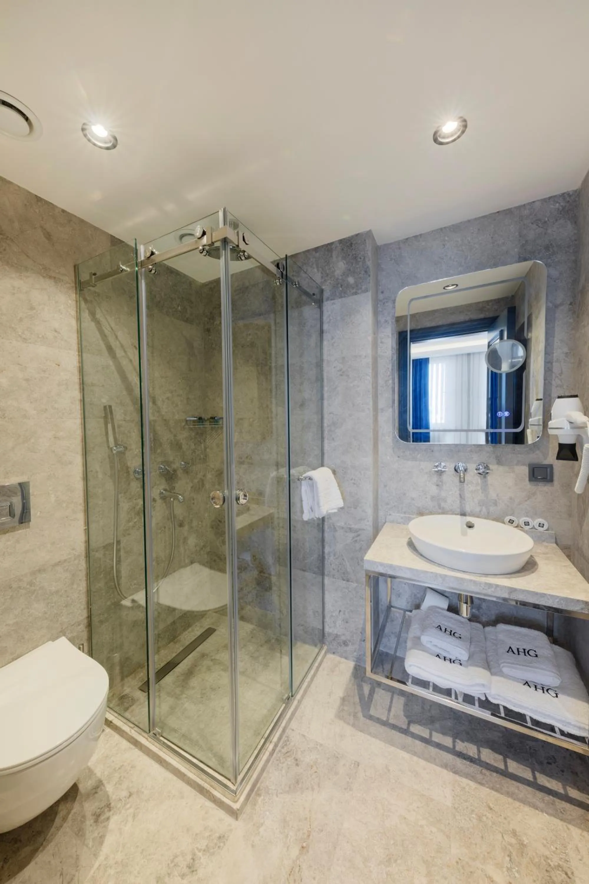 Shower in AHG Atlas Hotel Taksim
