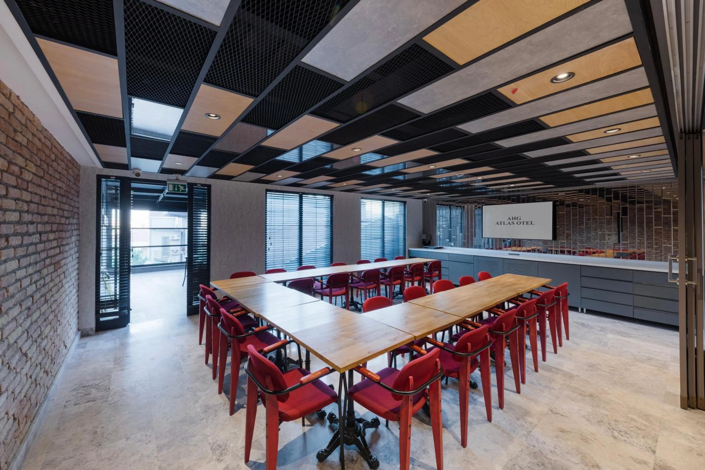 Seating area in AHG Atlas Hotel Taksim