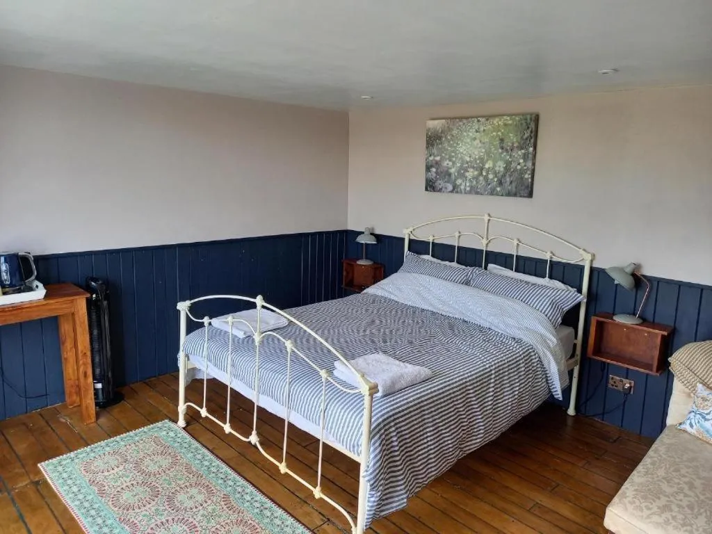 Bedroom, Bed in Inner Dowsing Lightship