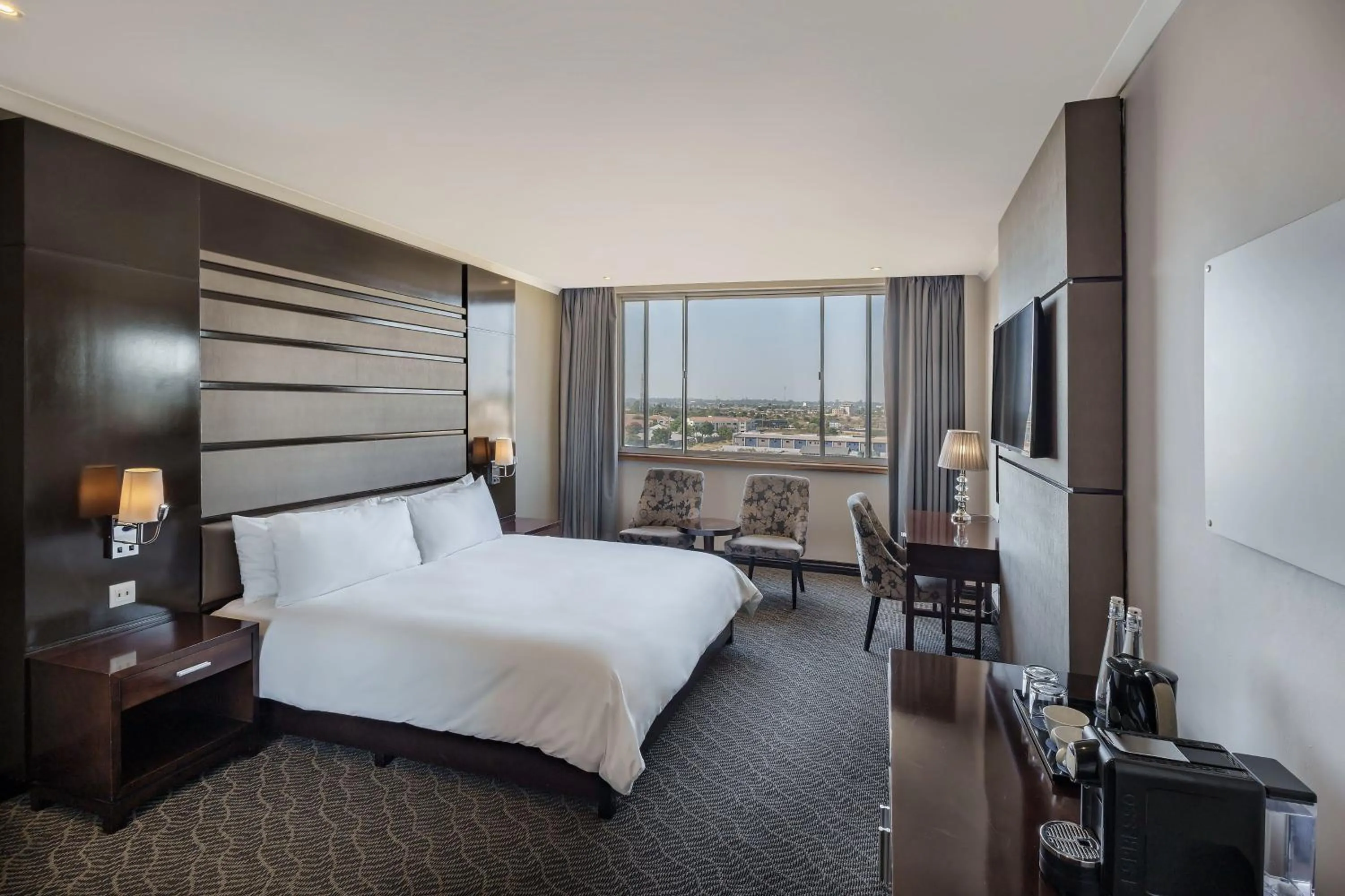 Photo of the whole room, Bed in Protea Hotel by Marriott Lusaka Tower