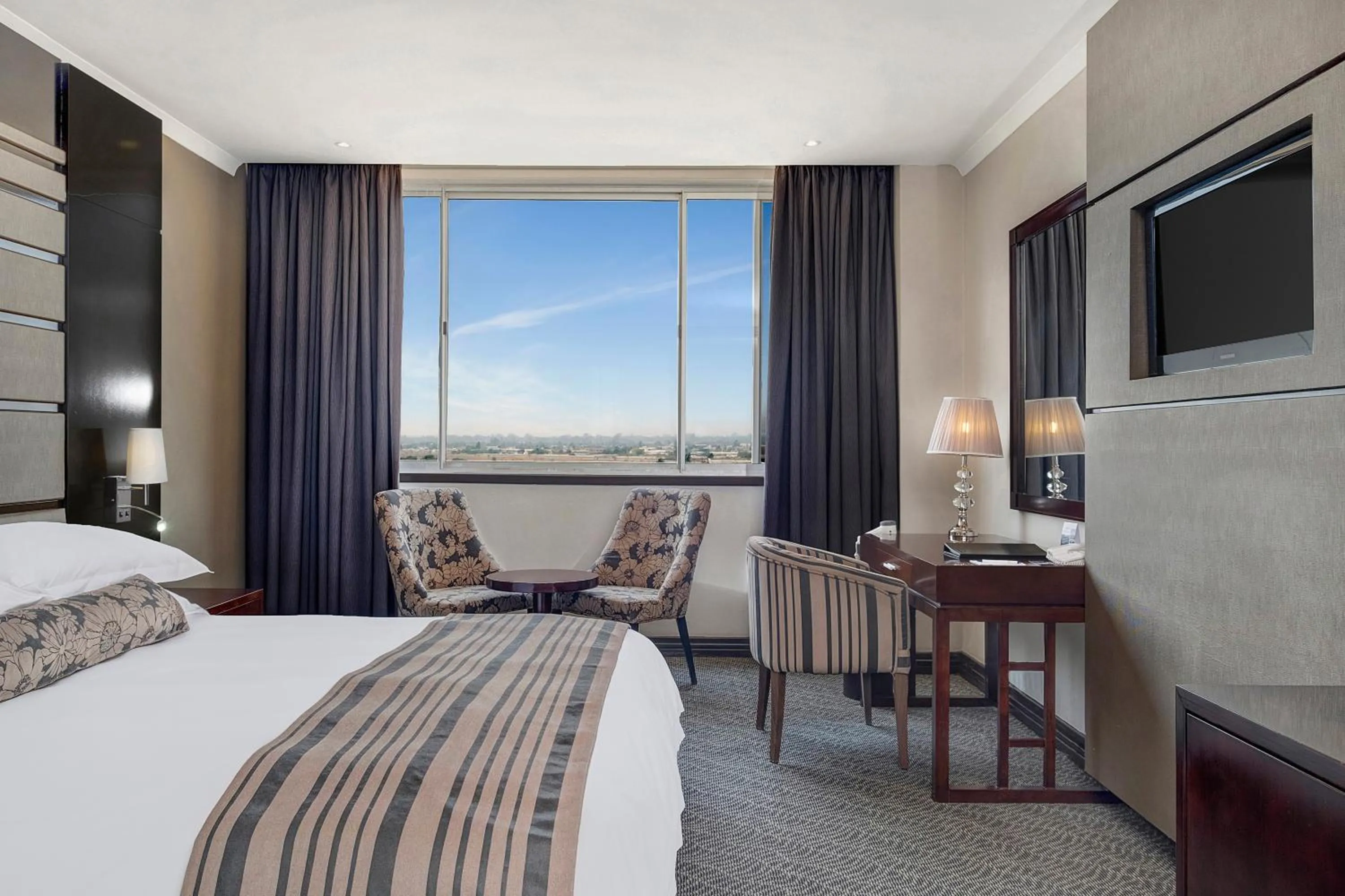 Bedroom, Bed in Protea Hotel by Marriott Lusaka Tower