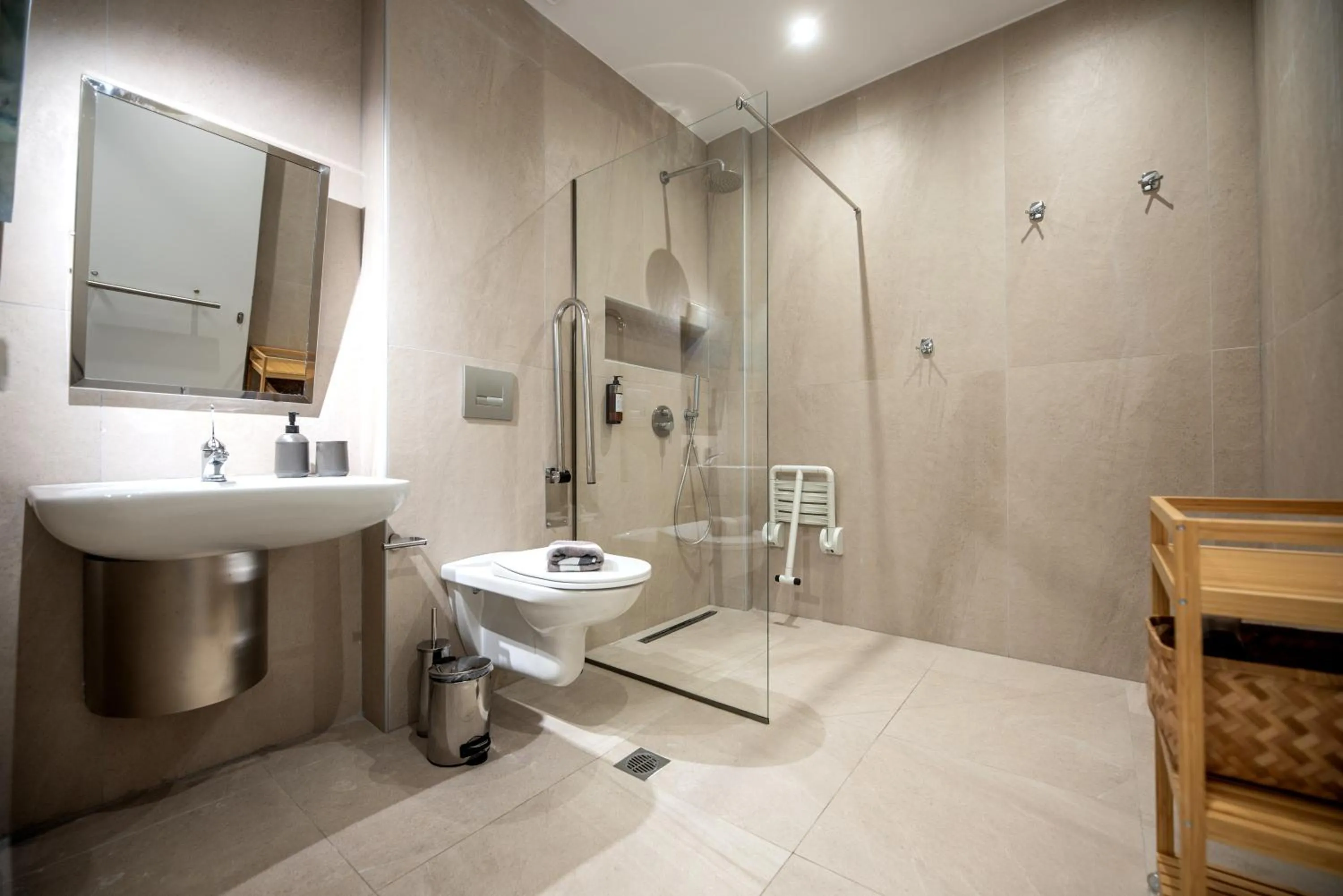 LASARI comfort living