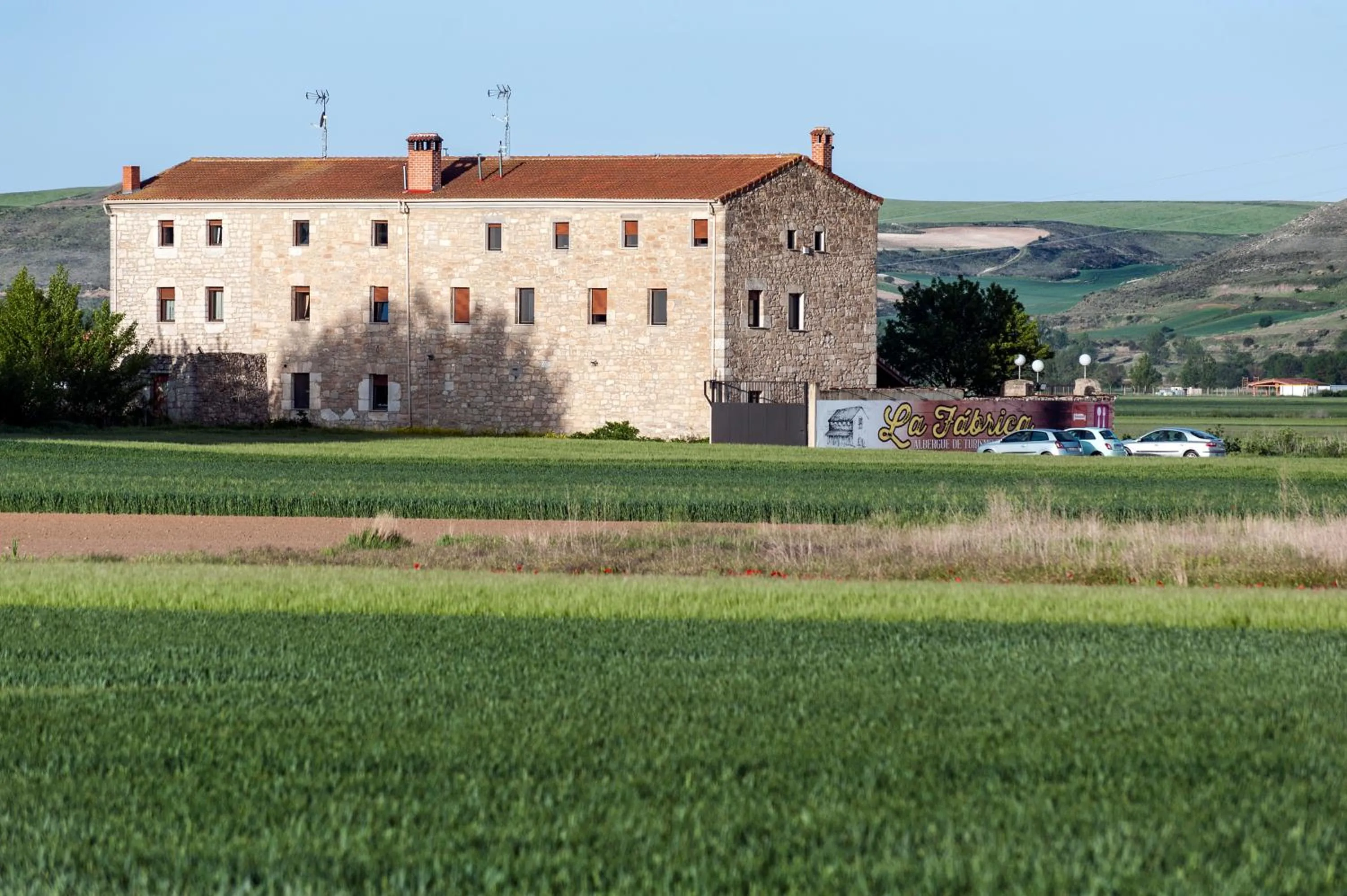 Property building in Albergue turístico "La Fábrica"