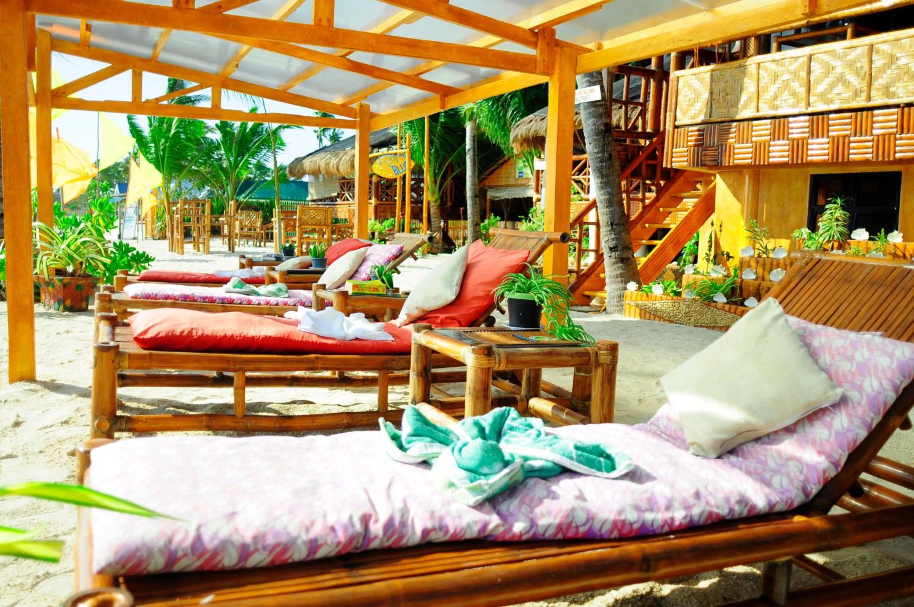 Area and facilities in The Coral Blue Oriental Beach Villas and Suites