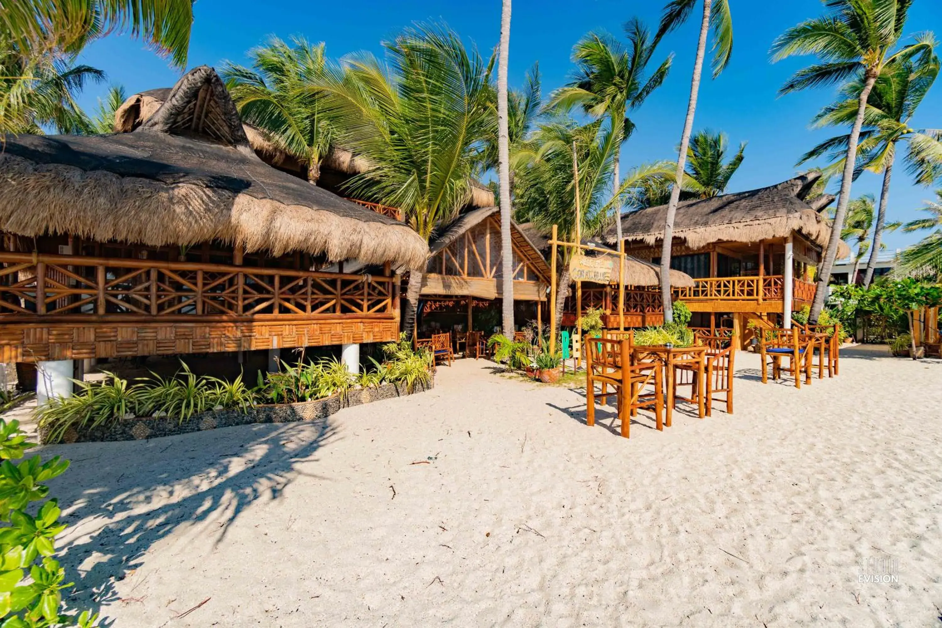 Facade/entrance in The Coral Blue Oriental Beach Villas and Suites Facade/entrance in The Coral Blue Oriental Beach Villas and Suites