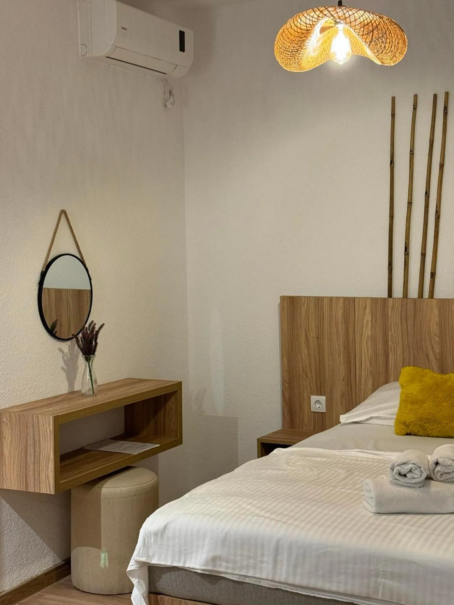 Bed in Apartments Casa Pineta