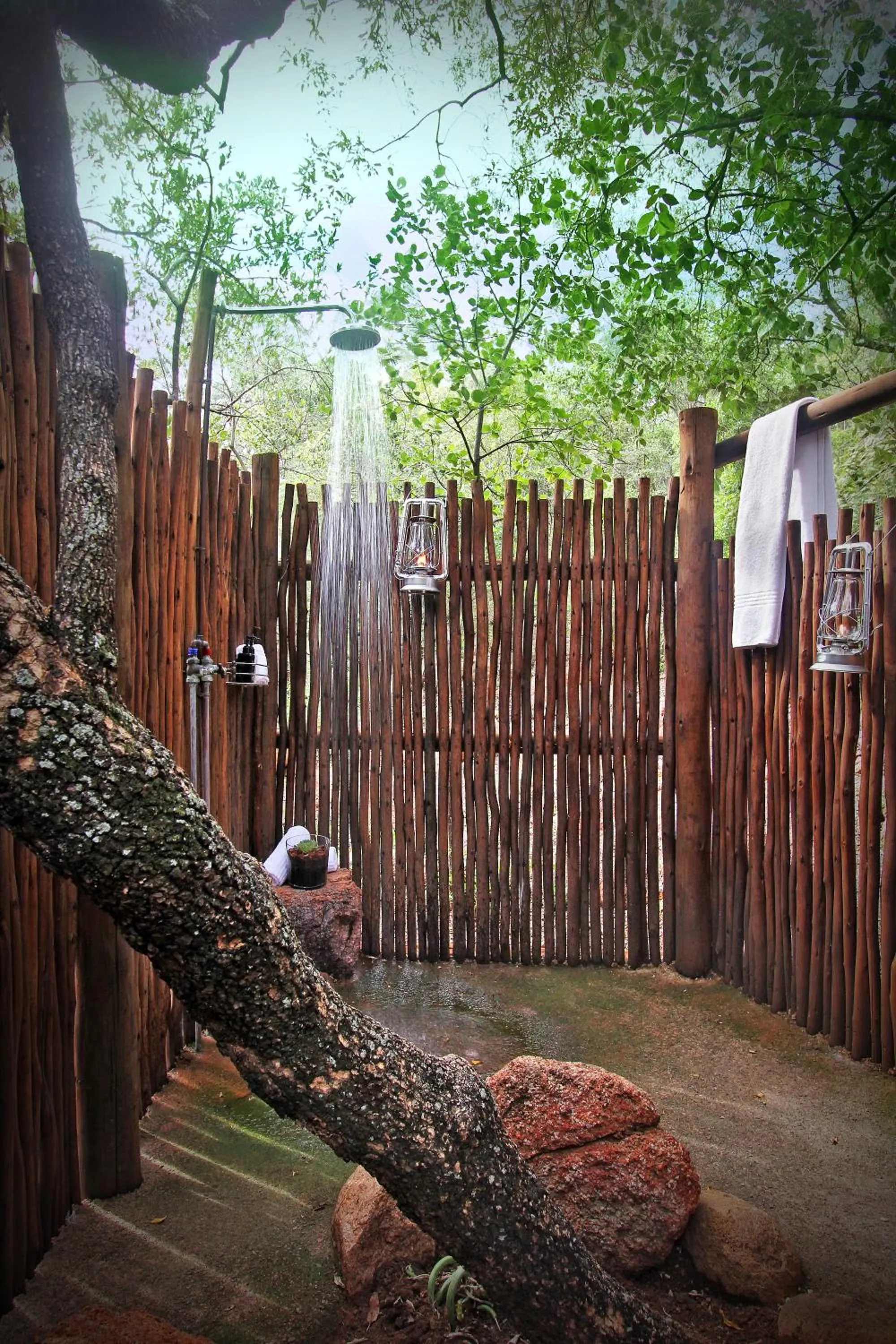 Shower in Itaga Luxury Private Game Lodge