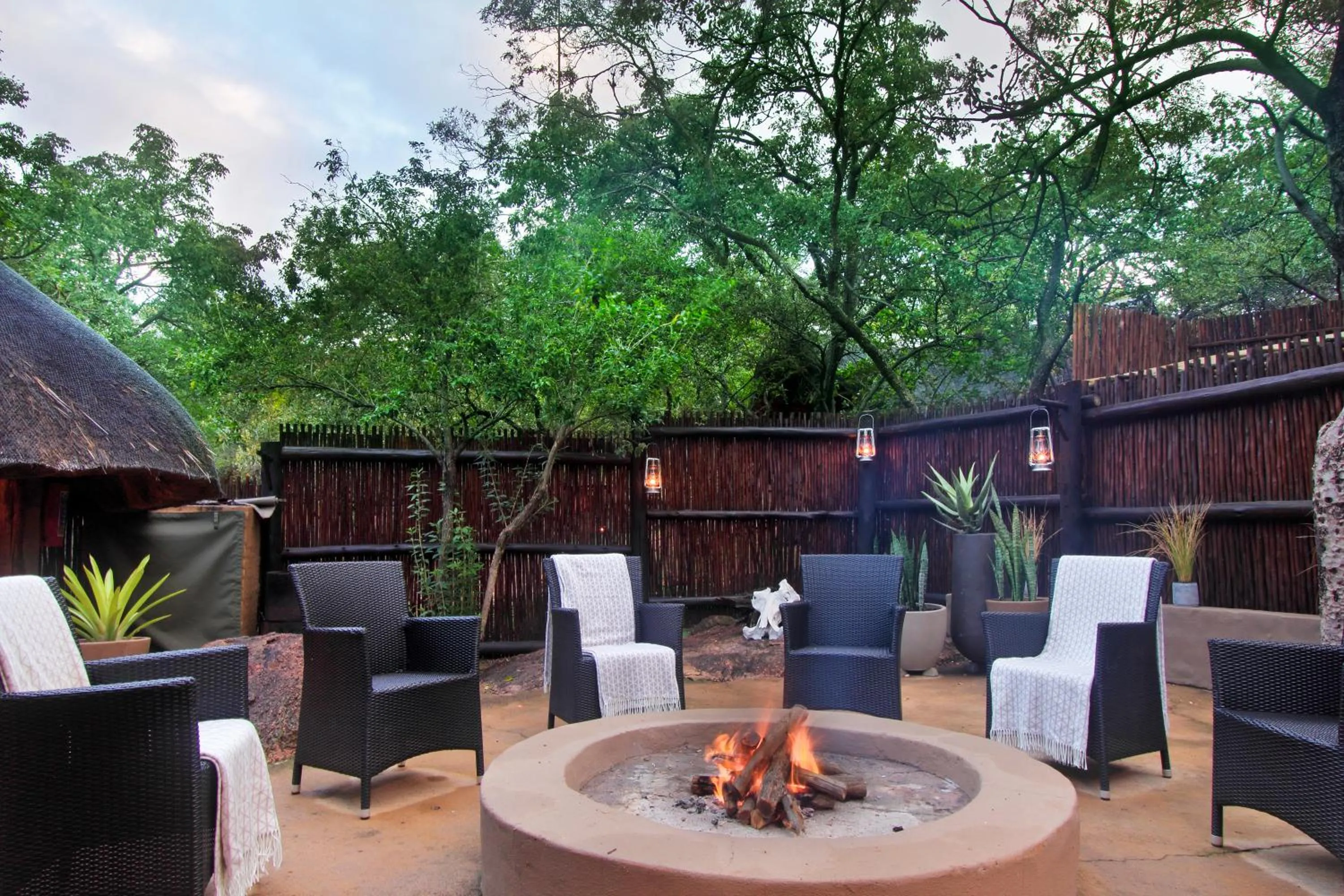 BBQ facilities in Itaga Luxury Private Game Lodge