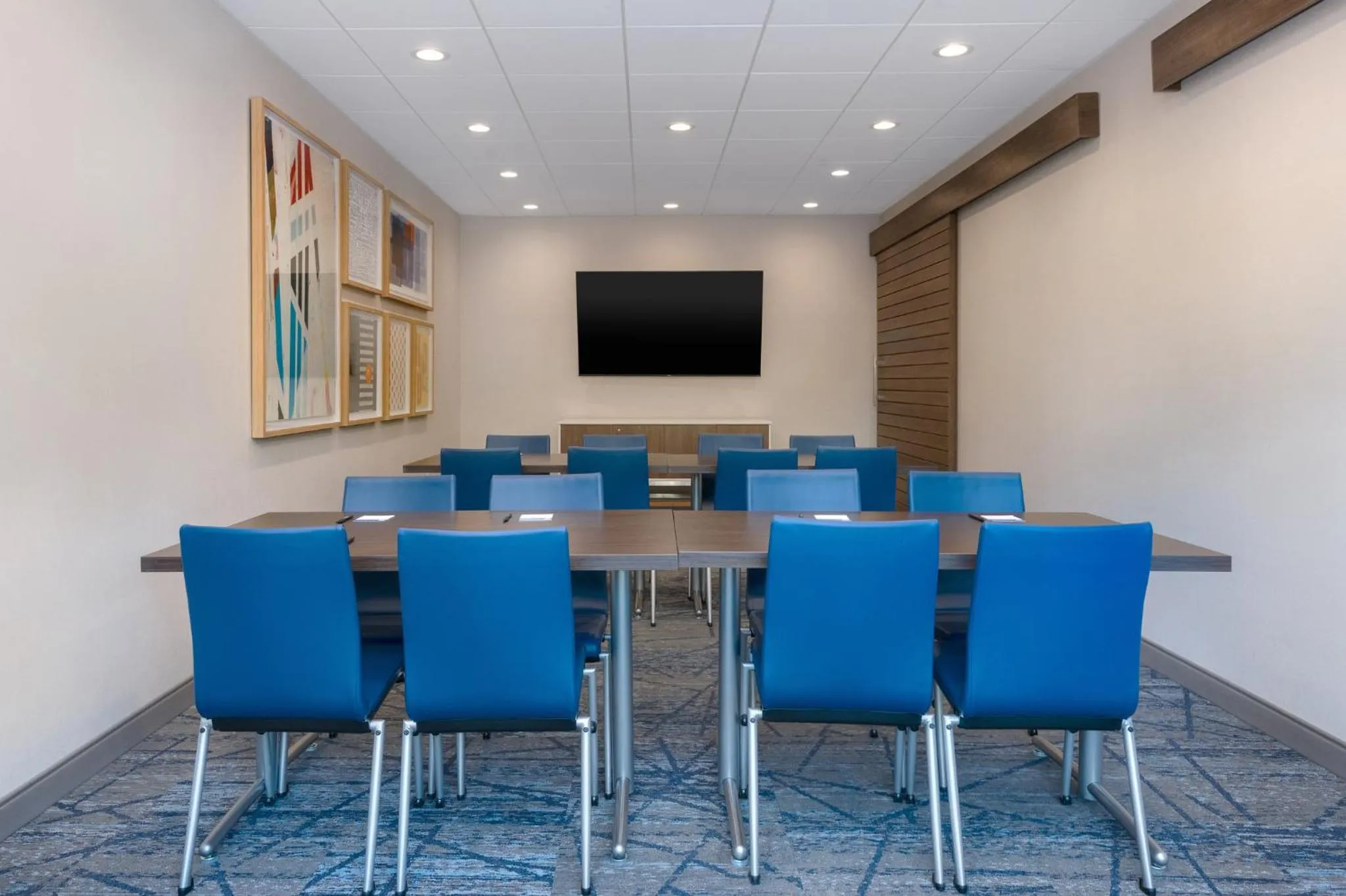 Meeting/conference room in Holiday Inn Express & Suites Alton St Louis Area by IHG