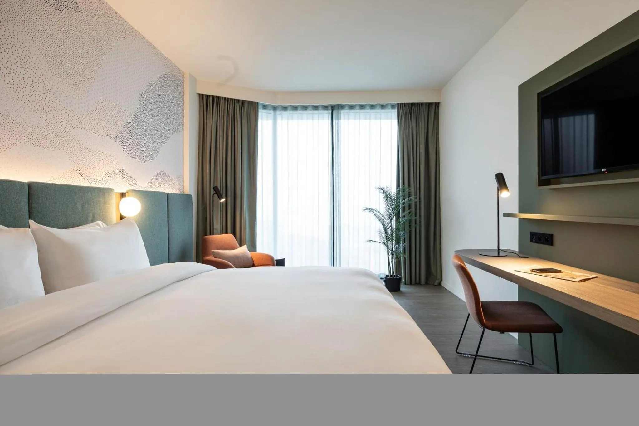 Photo of the whole room, Bed in voco Brussels City North by IHG