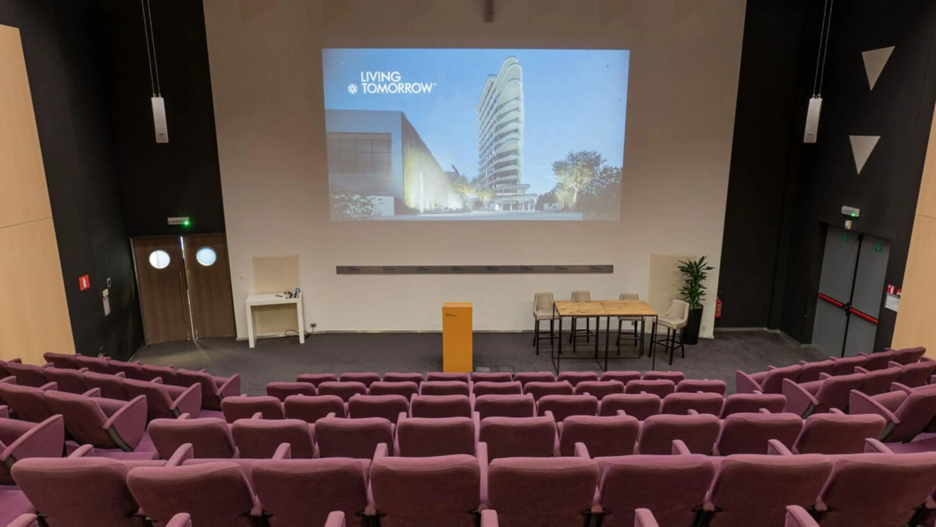 Meeting/conference room in voco Brussels City North by IHG