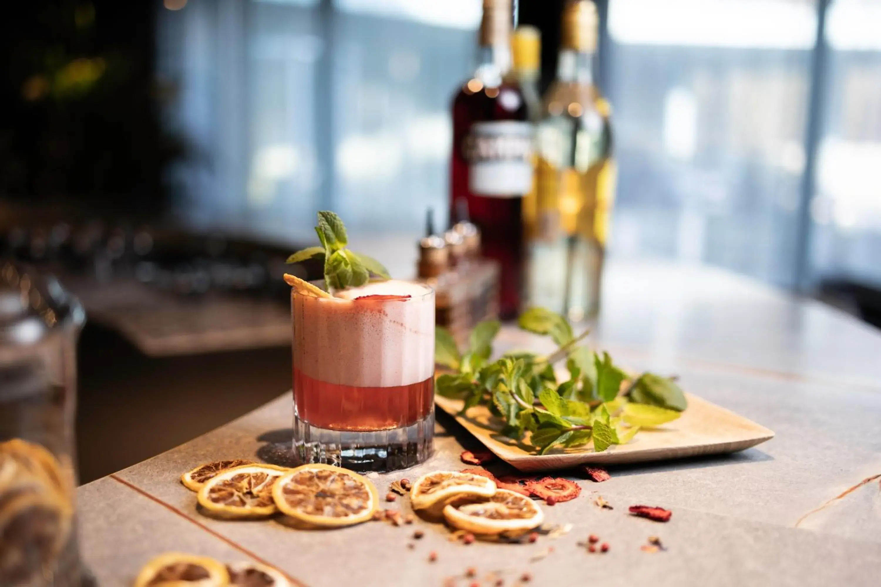 Lounge or bar in voco Brussels City North by IHG Lounge or bar in voco Brussels City North by IHG