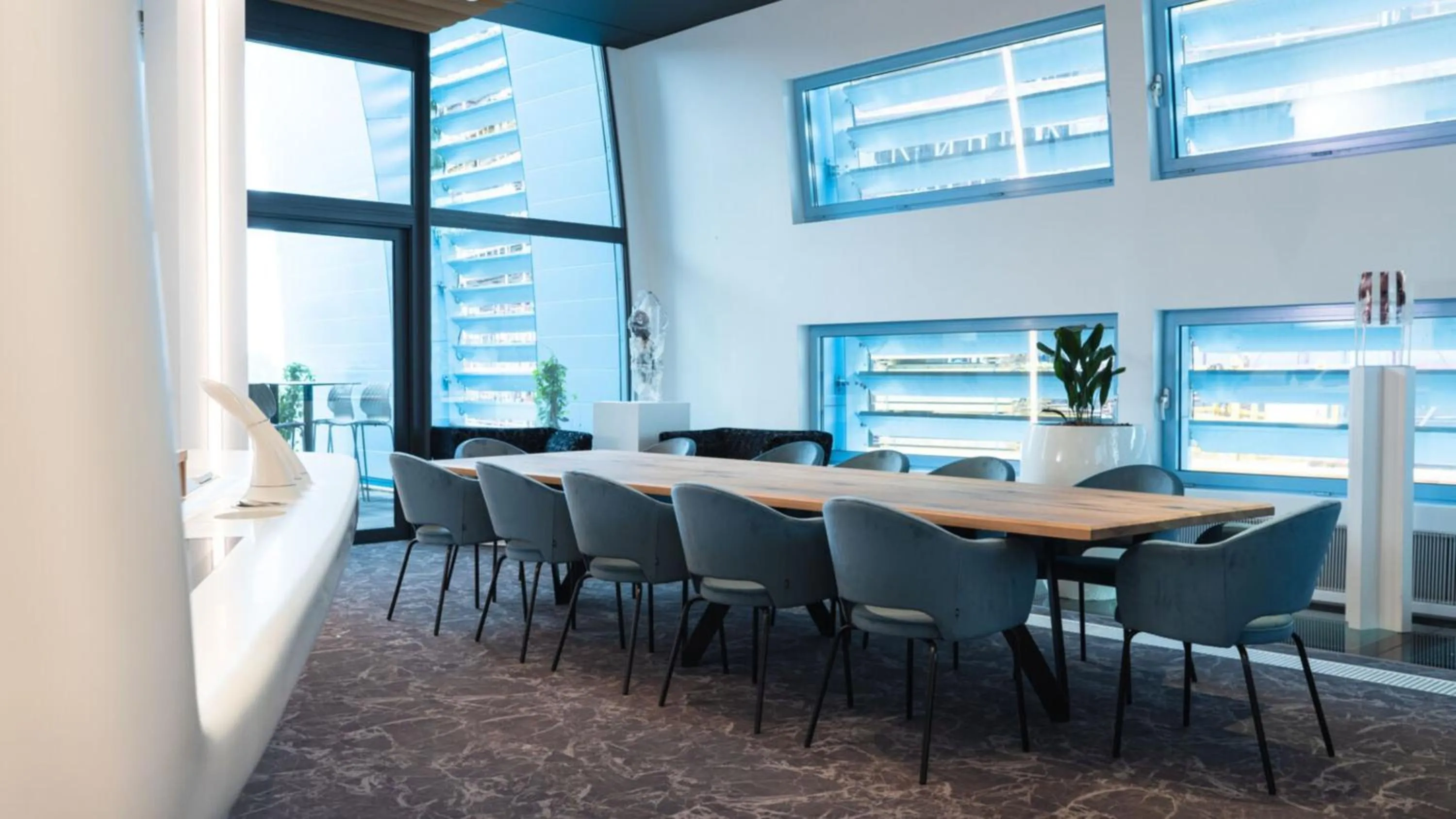 Meeting/conference room in voco Brussels City North by IHG