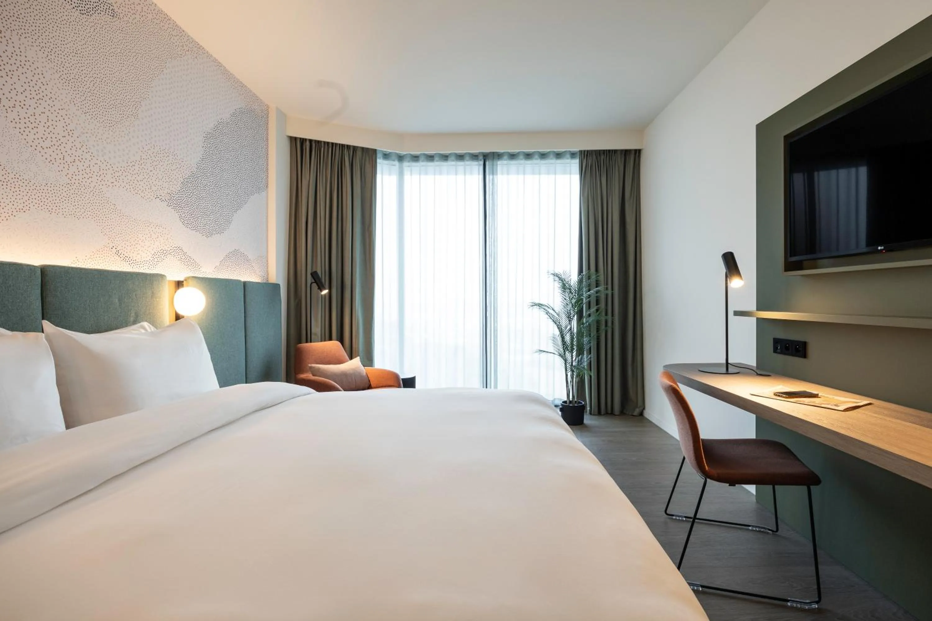Photo of the whole room, Bed in voco Brussels City North by IHG