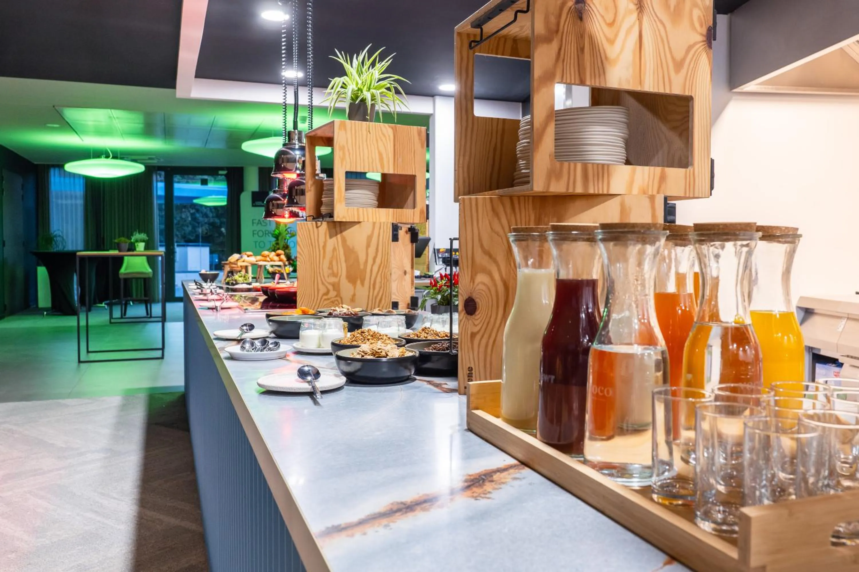 Restaurant/places to eat in voco Brussels City North by IHG