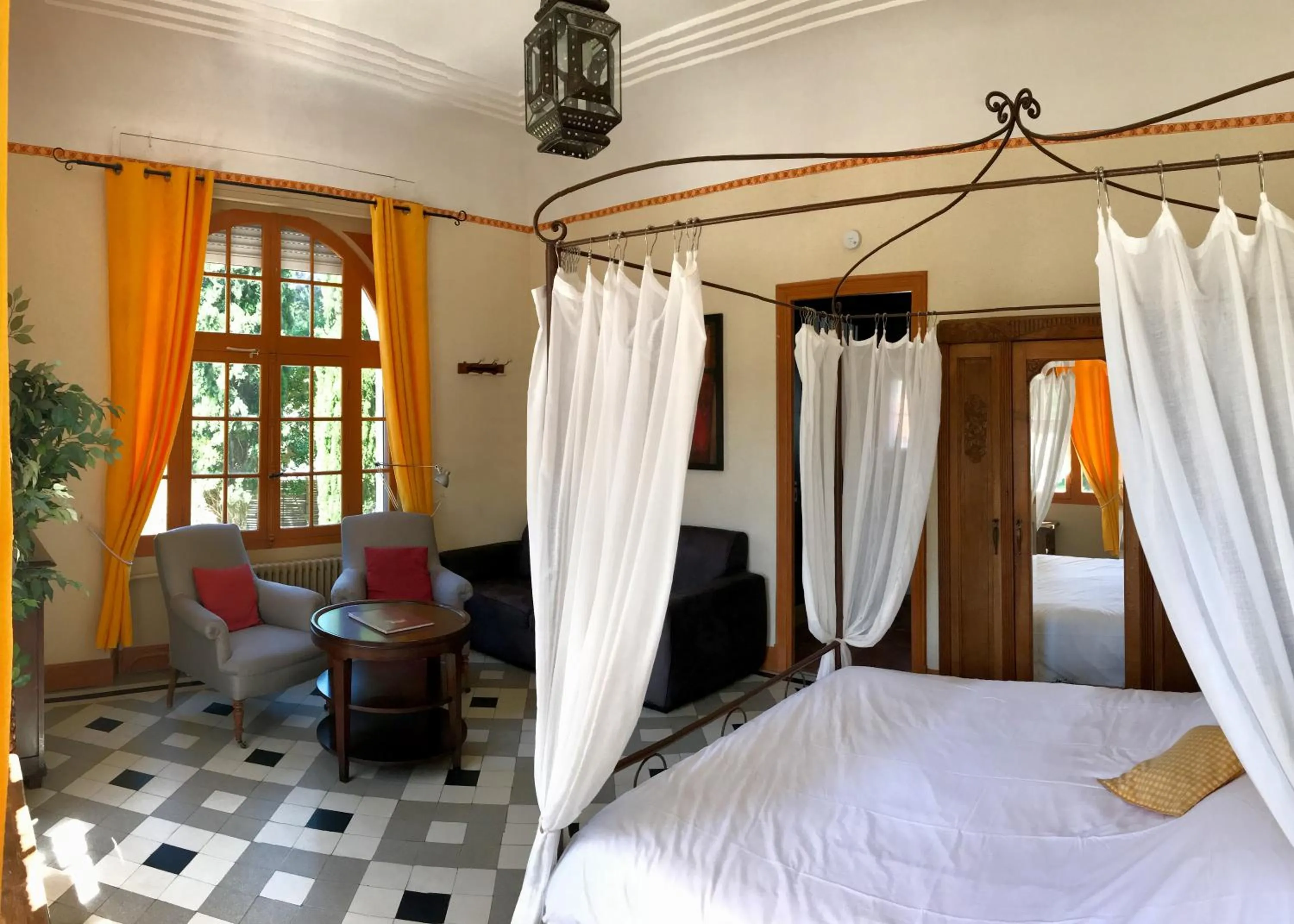 Bed in La Villa du Parc