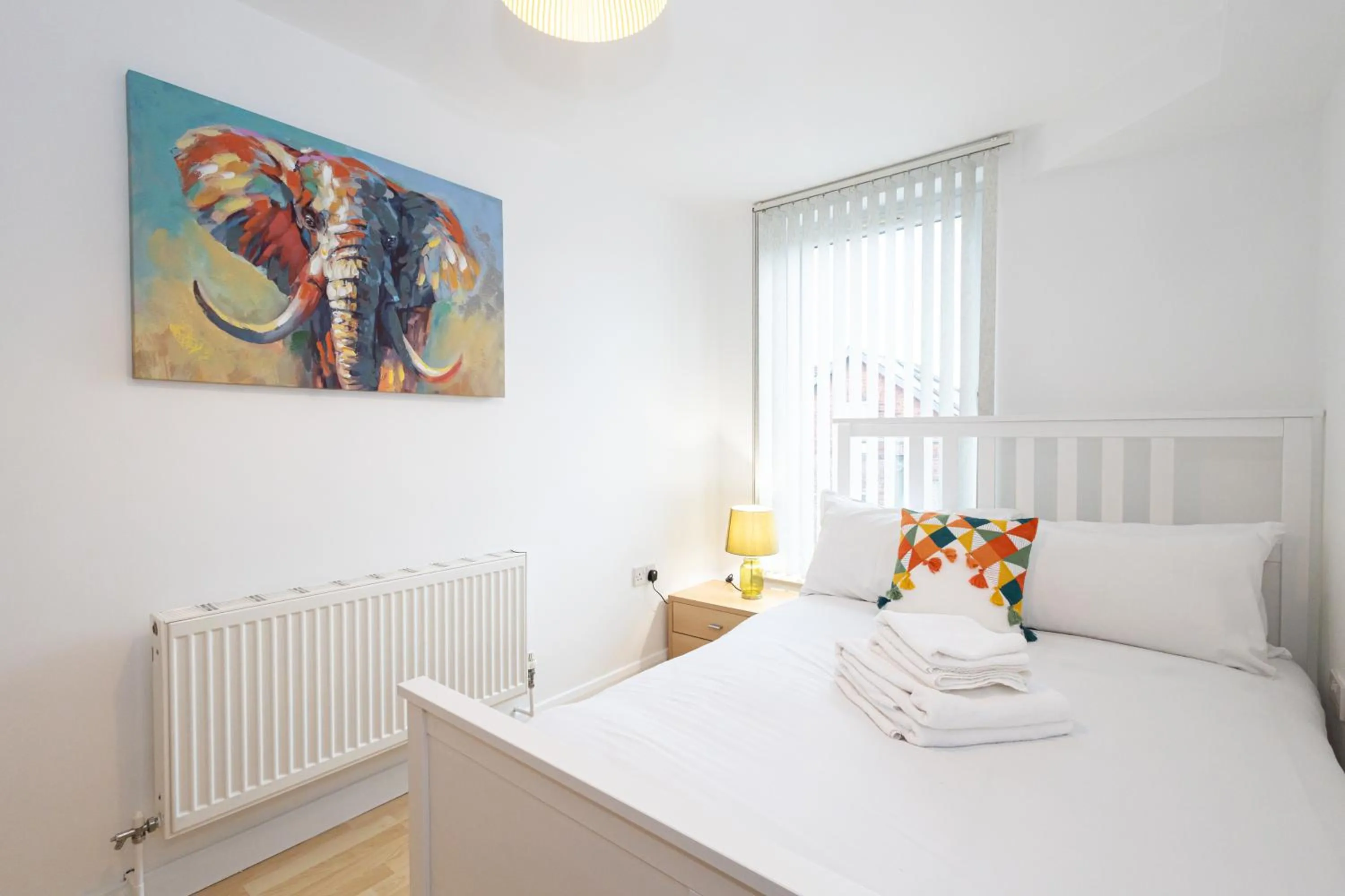 Bedroom, Bed in Withington Apartments
