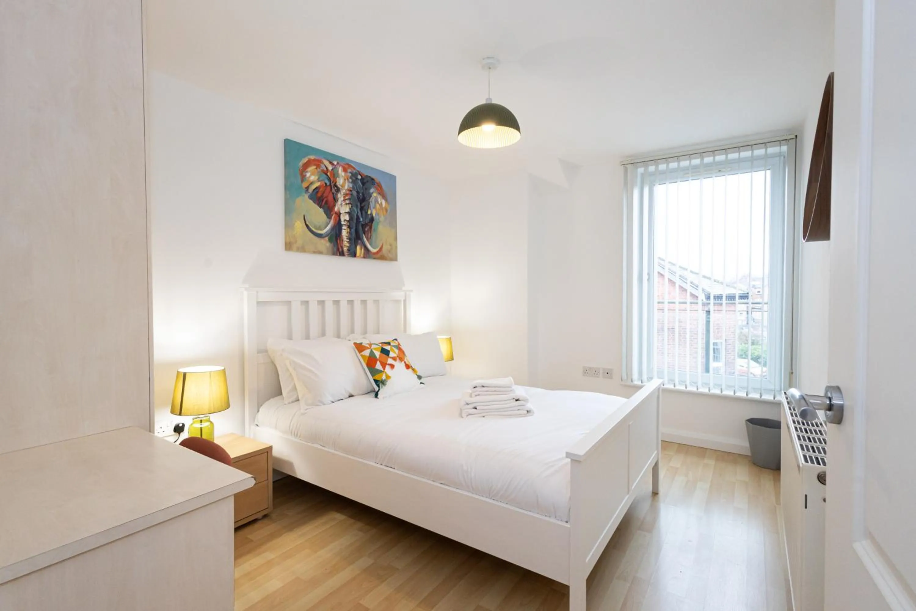Bedroom, Bed in Withington Apartments