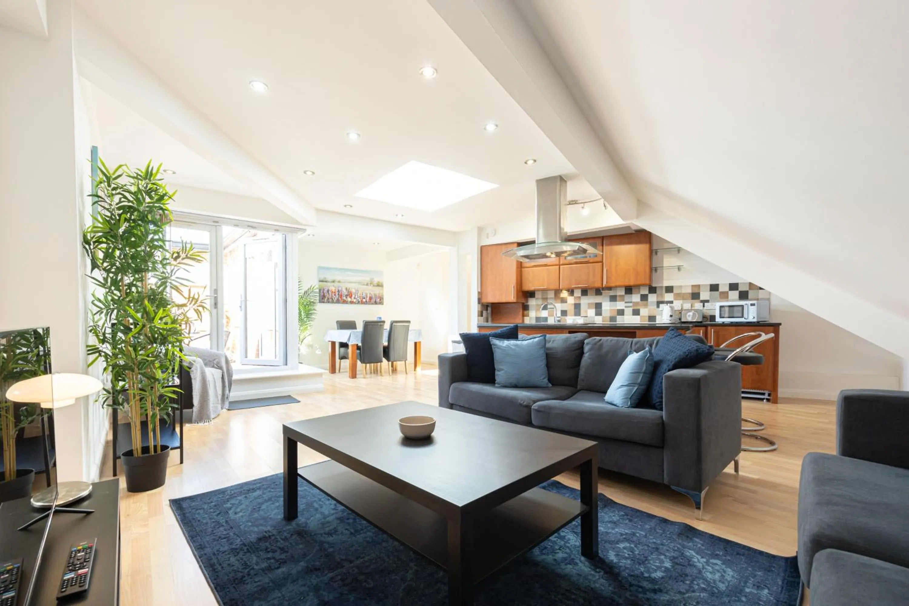 Kitchen or kitchenette in Withington Apartments