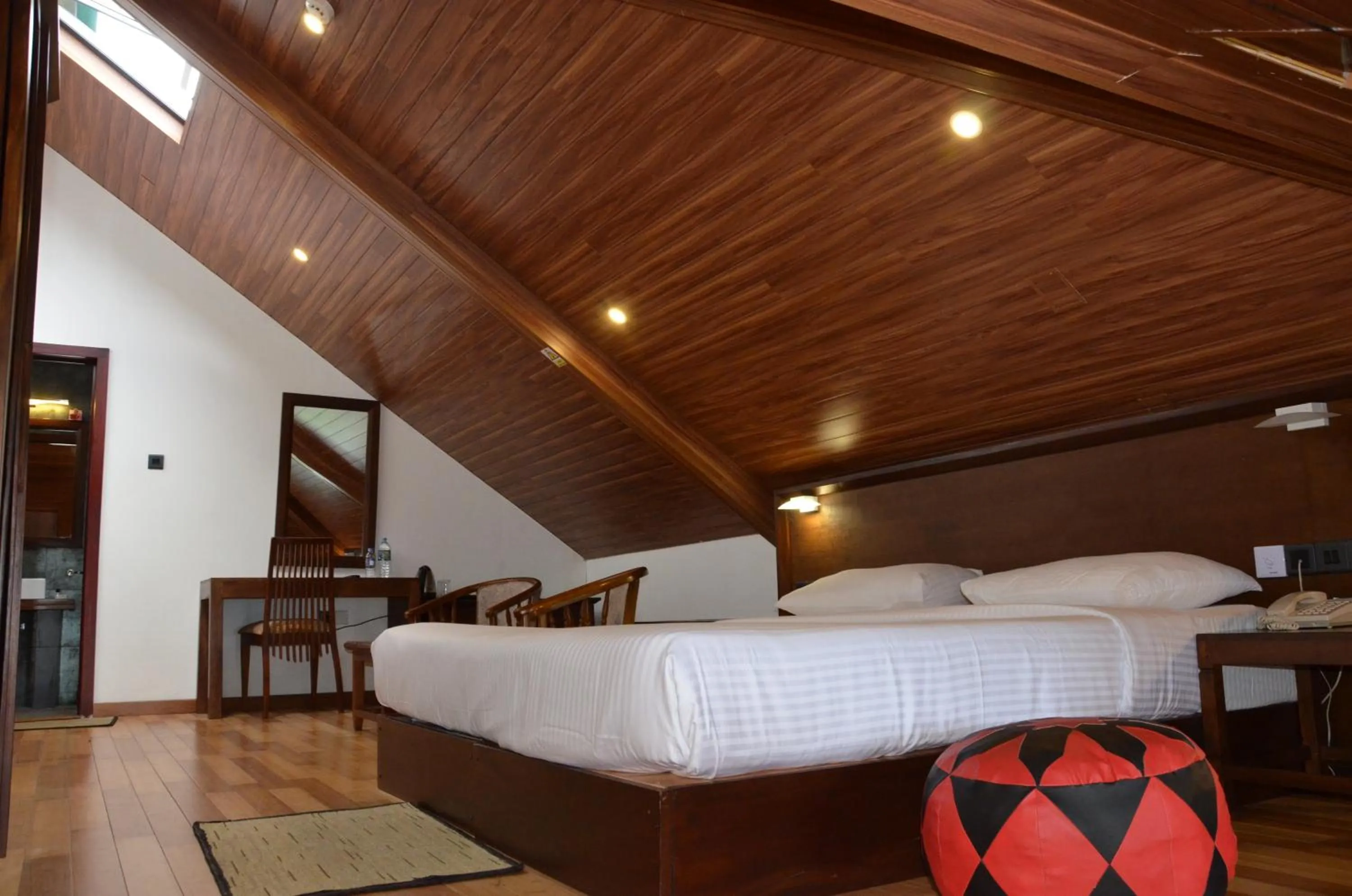 Photo of the whole room, Bed in Heaven Seven Nuwara Eliya