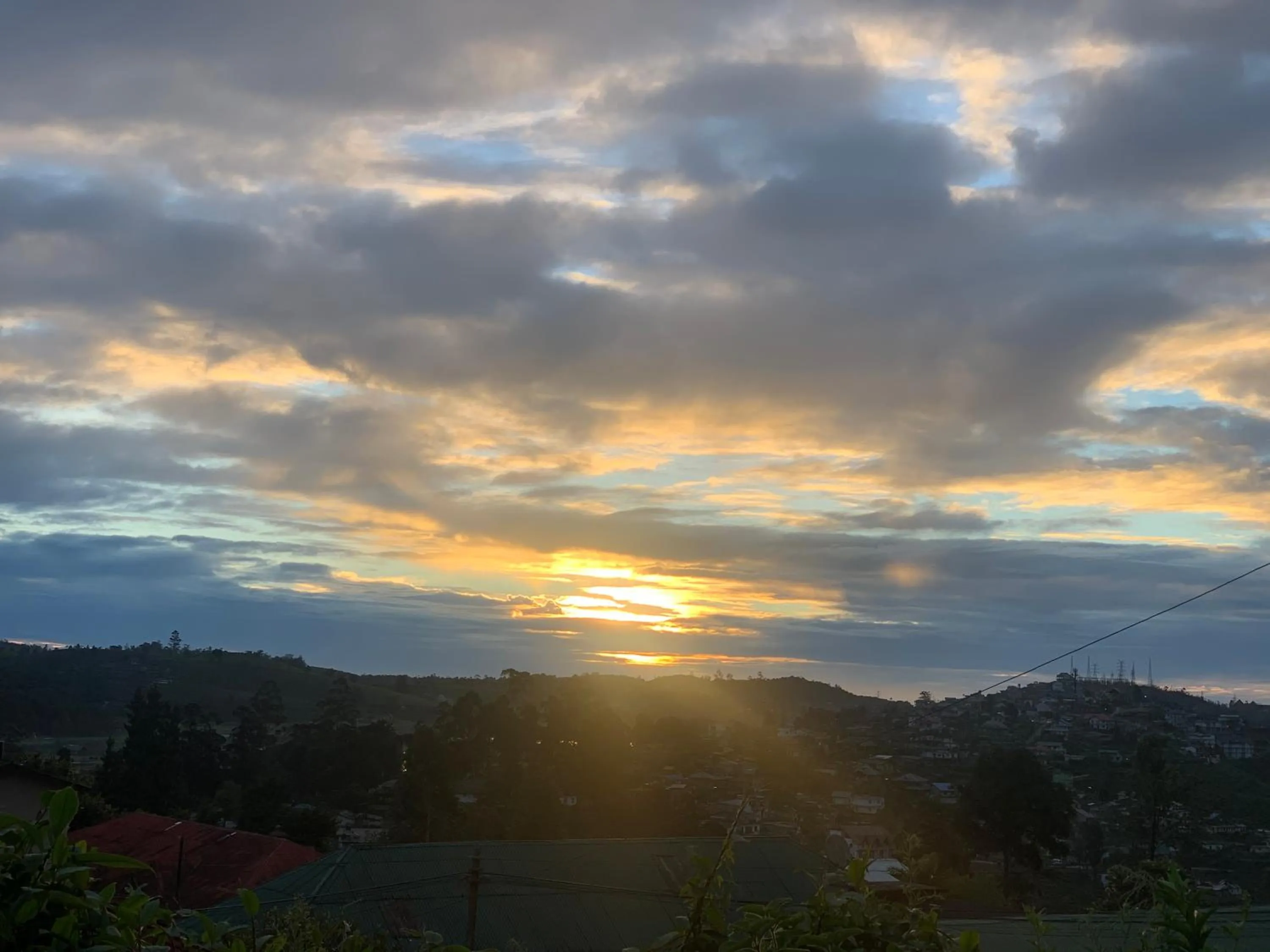 Sunrise in Heaven Seven Nuwara Eliya